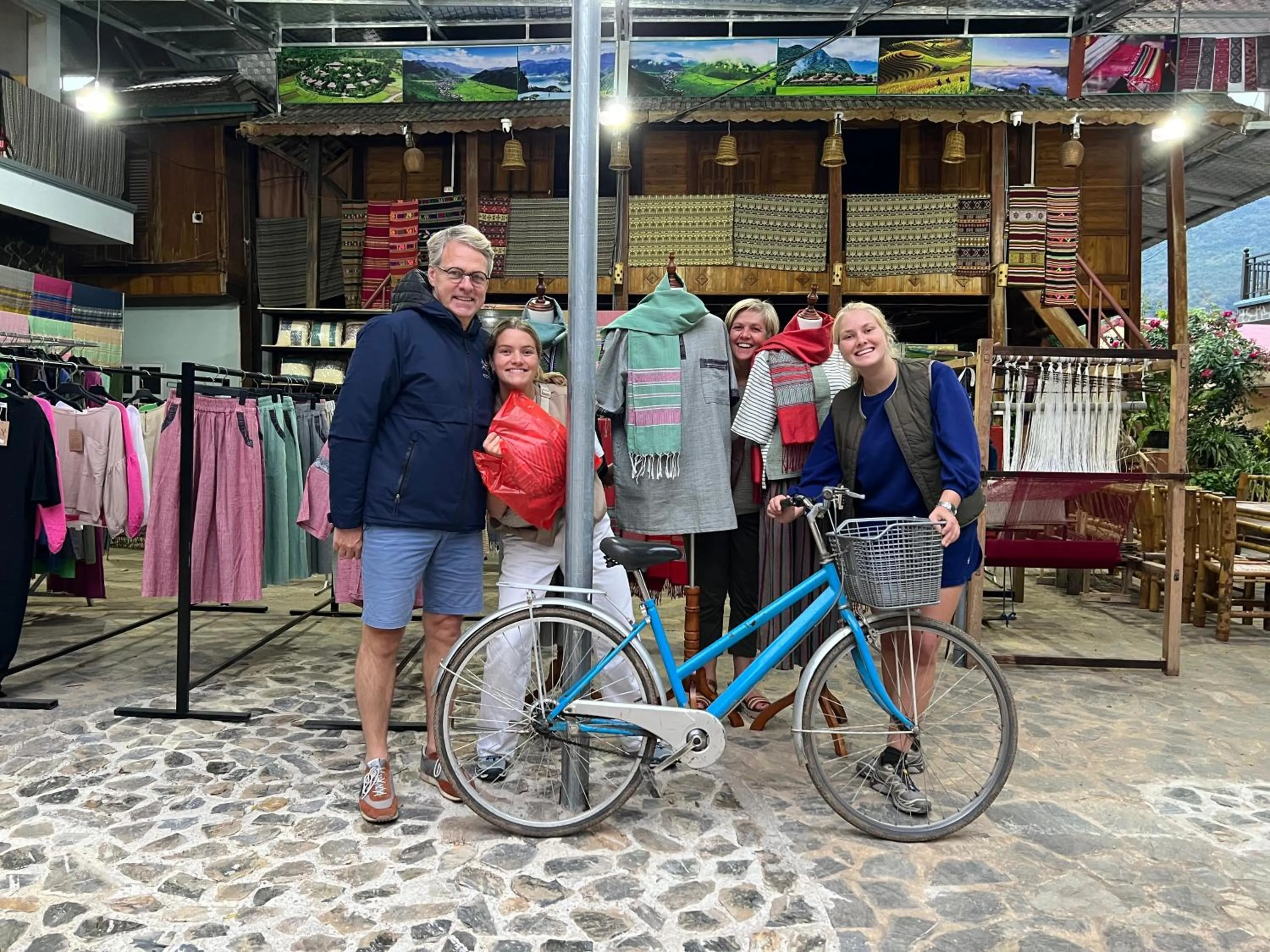 On-site shops in Mai Châu Happy House