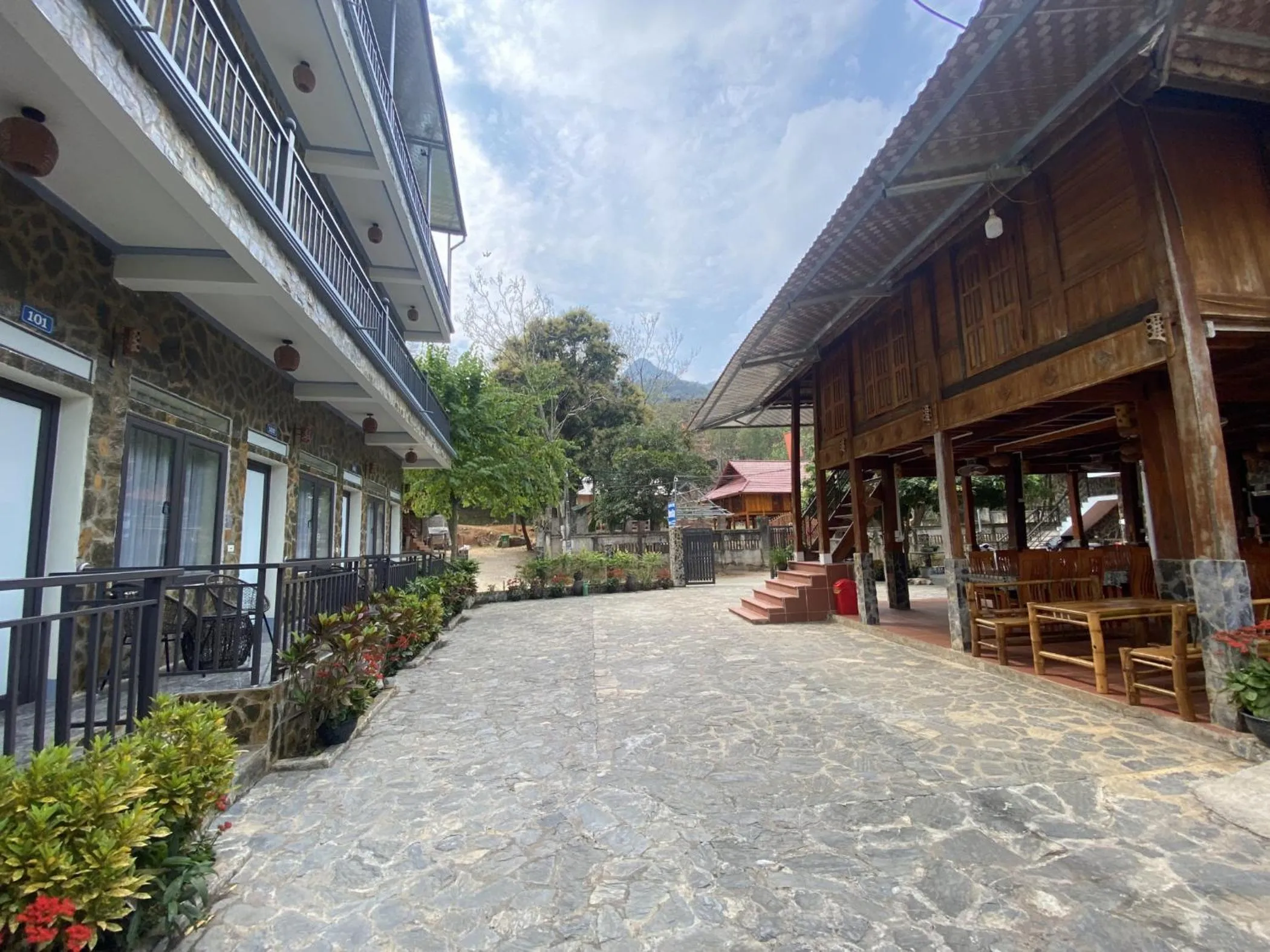Property building in Duong Thim Homestay Mai Chau