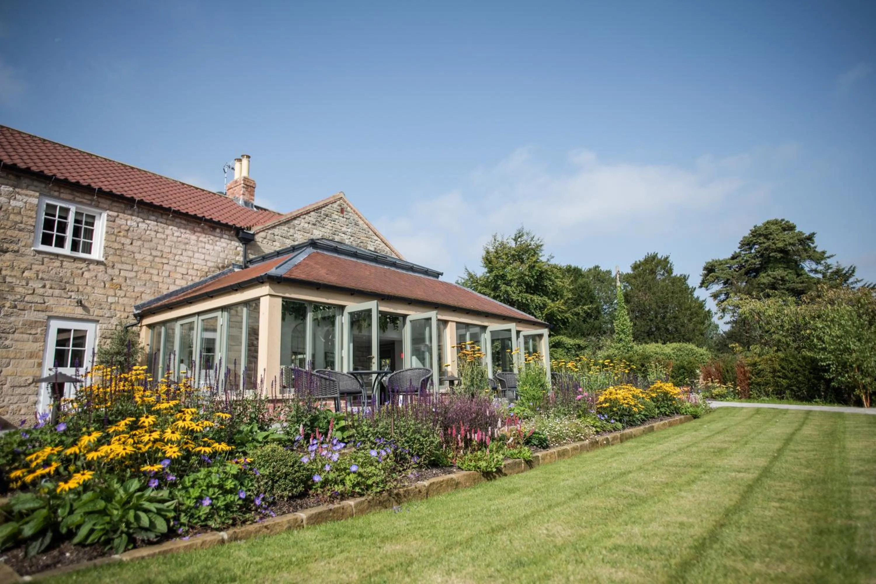 Dewars Restaurant and Rooms