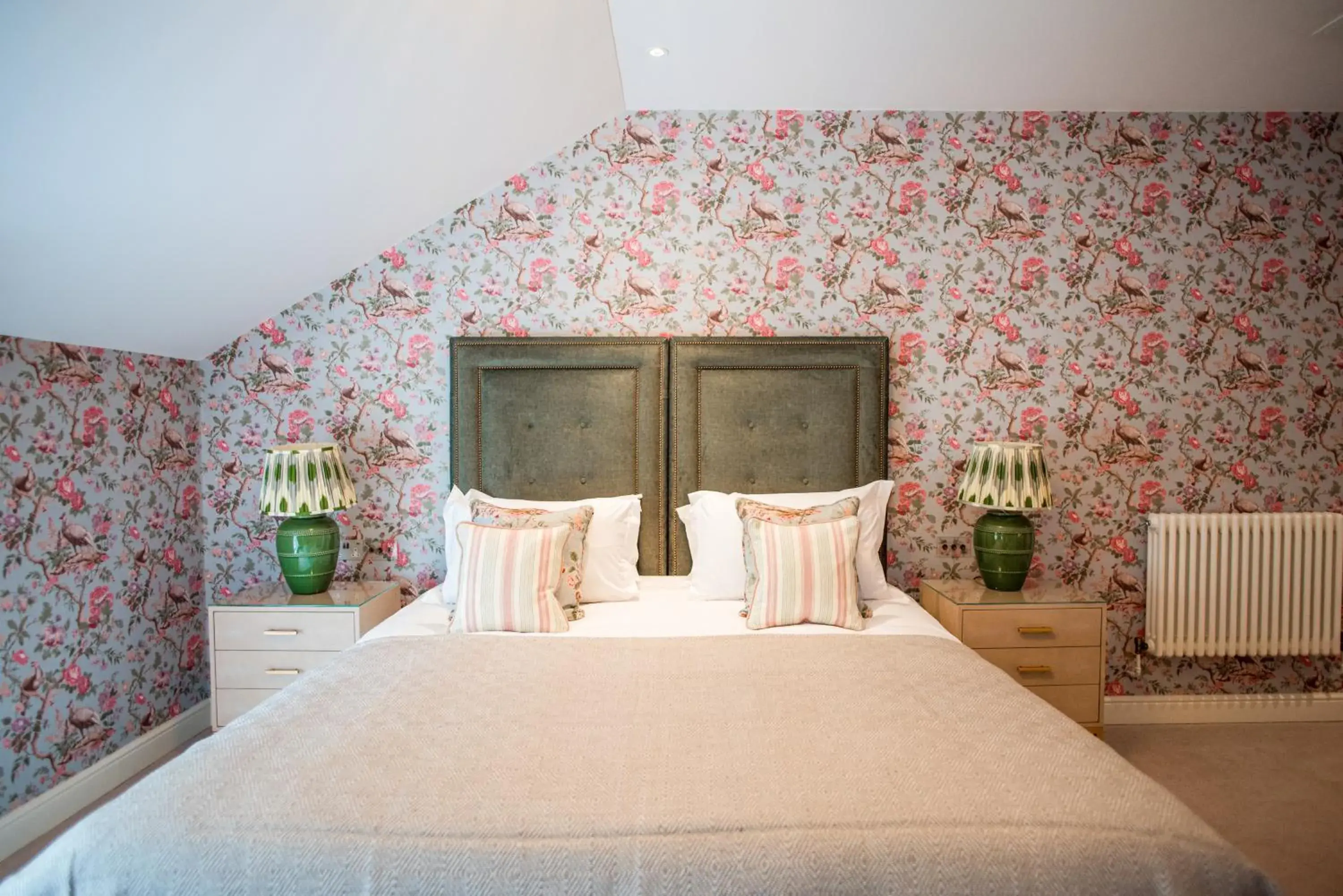 King Room in Dewars Restaurant and Rooms King Room in Dewars Restaurant and Rooms