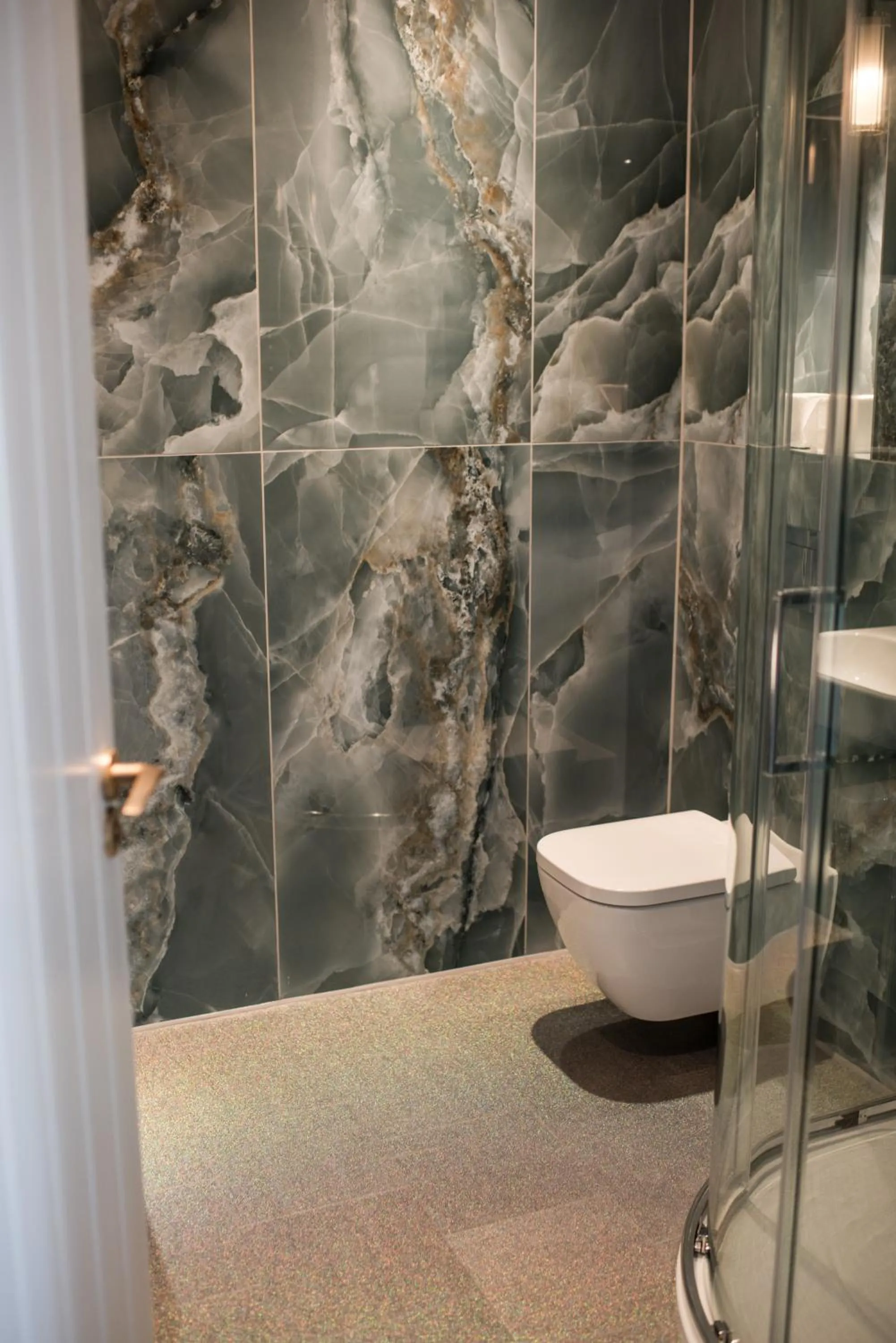 Dewars Restaurant and Rooms