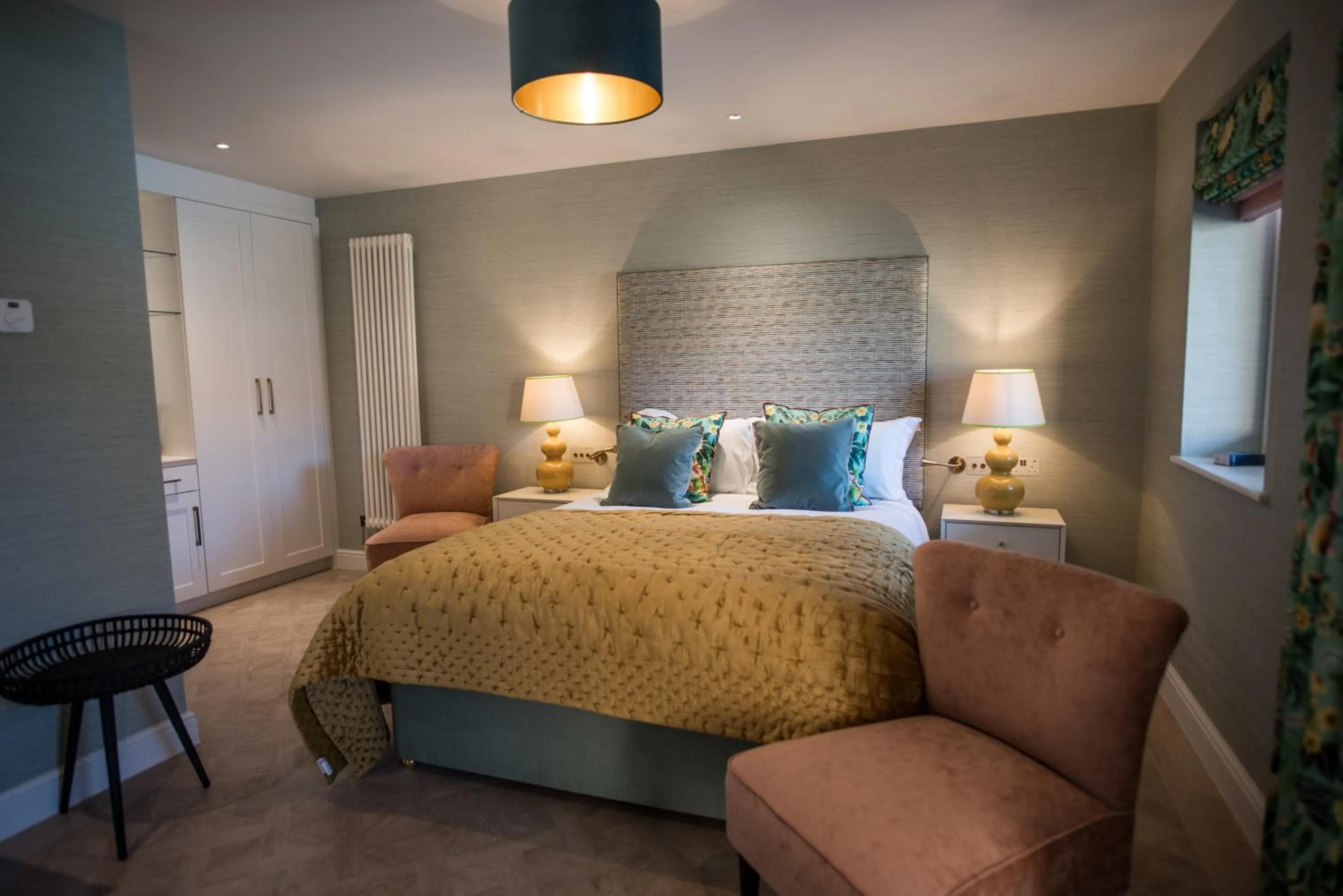 Bed in Dewars Restaurant and Rooms