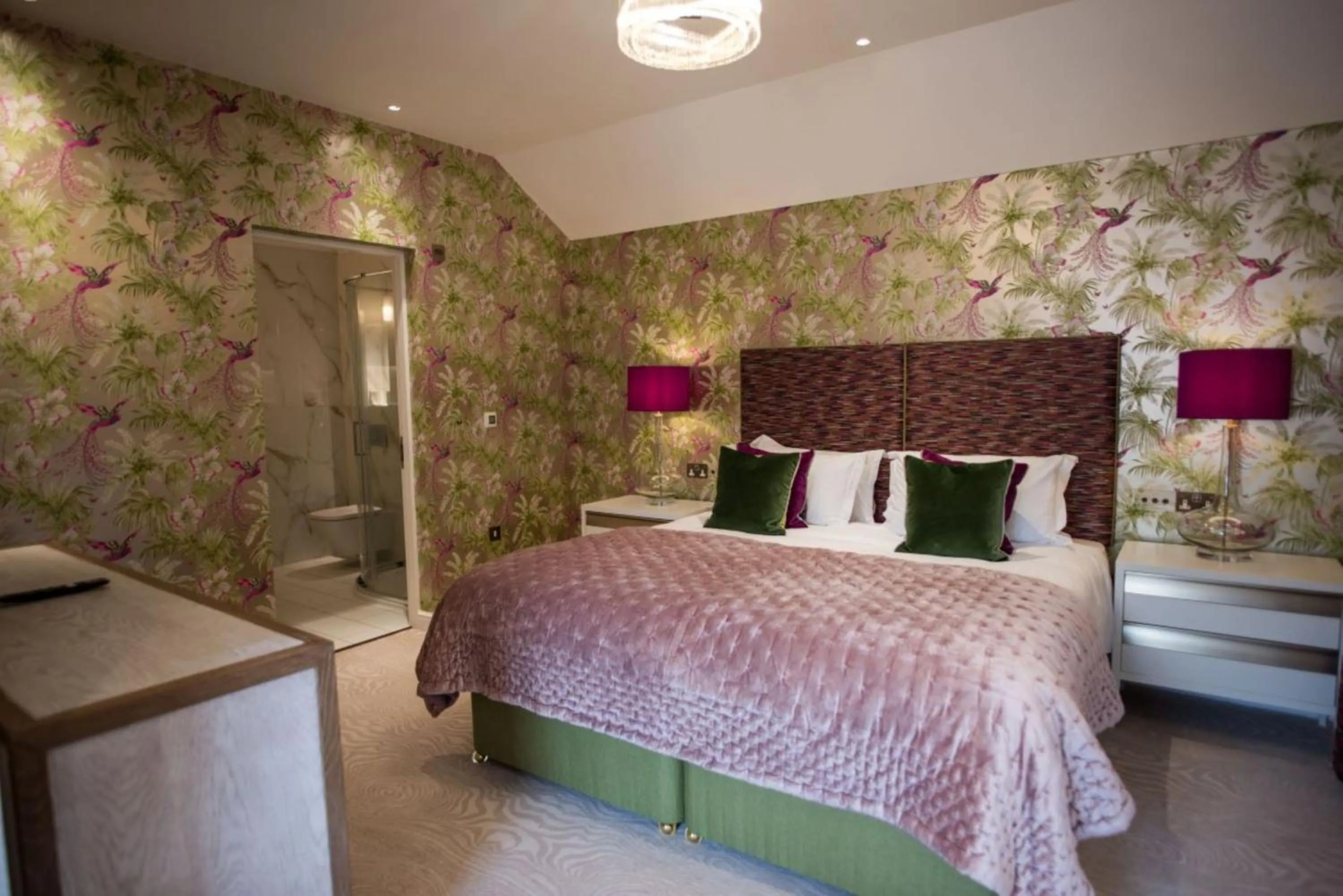 Bed in Dewars Restaurant and Rooms