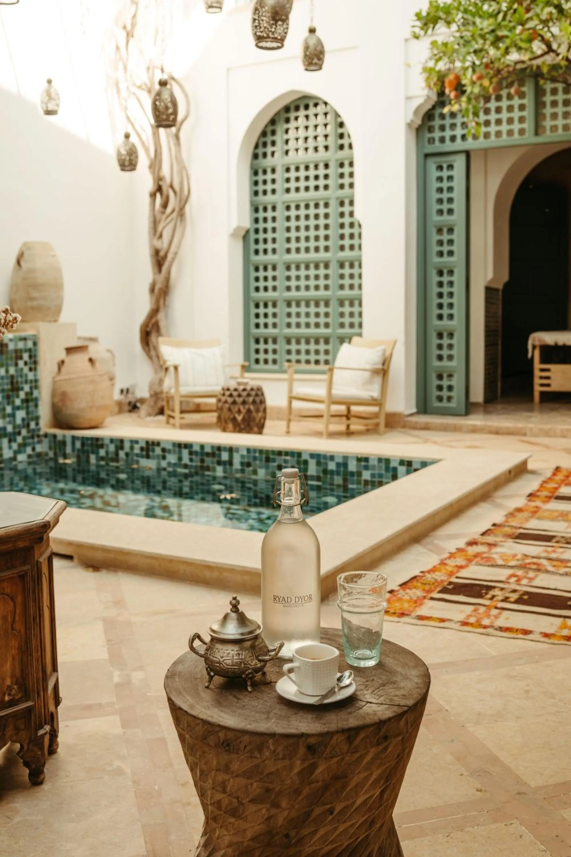 Restaurant/places to eat in Ryad Dyor