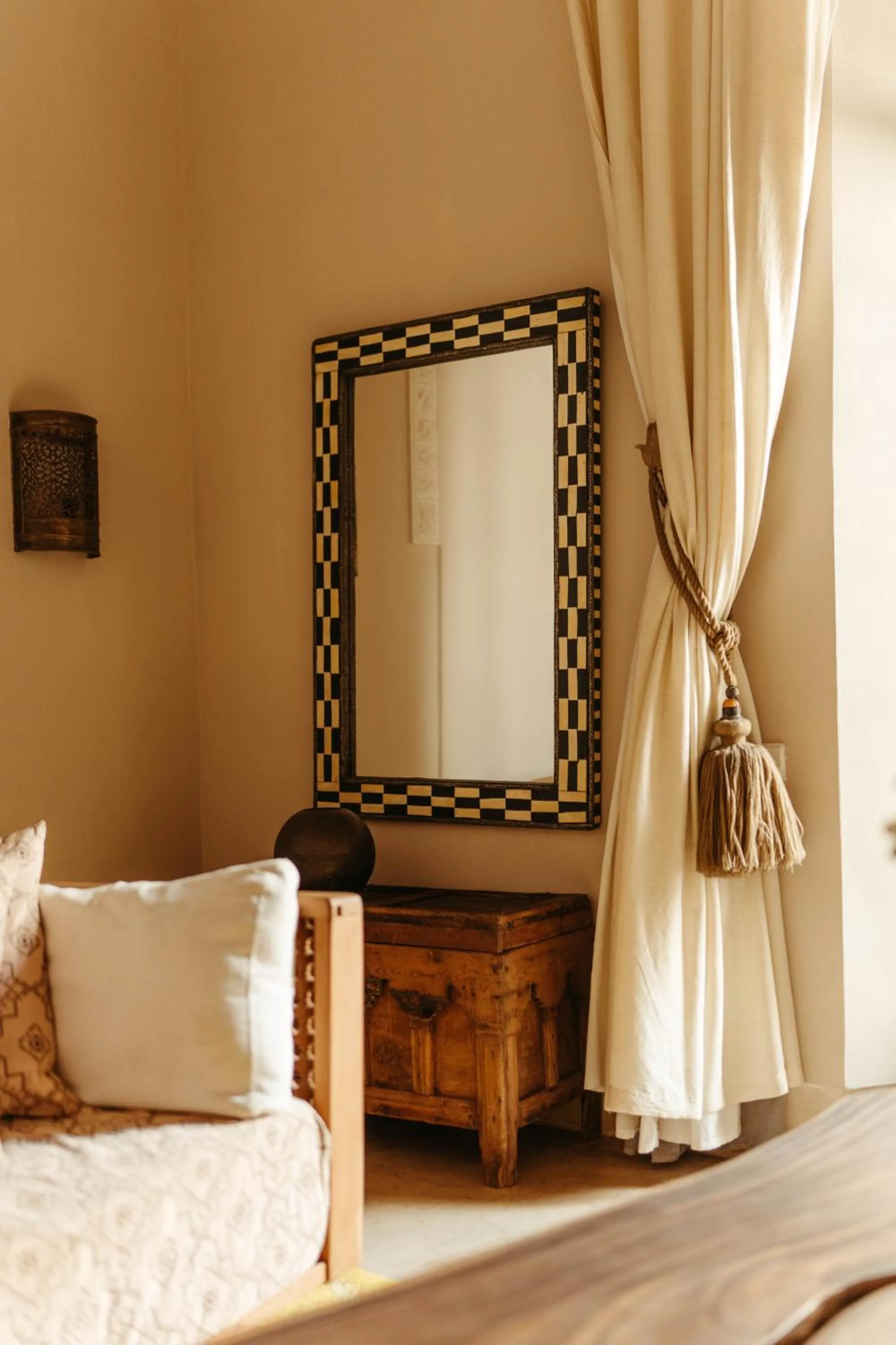 Decorative detail in Ryad Dyor