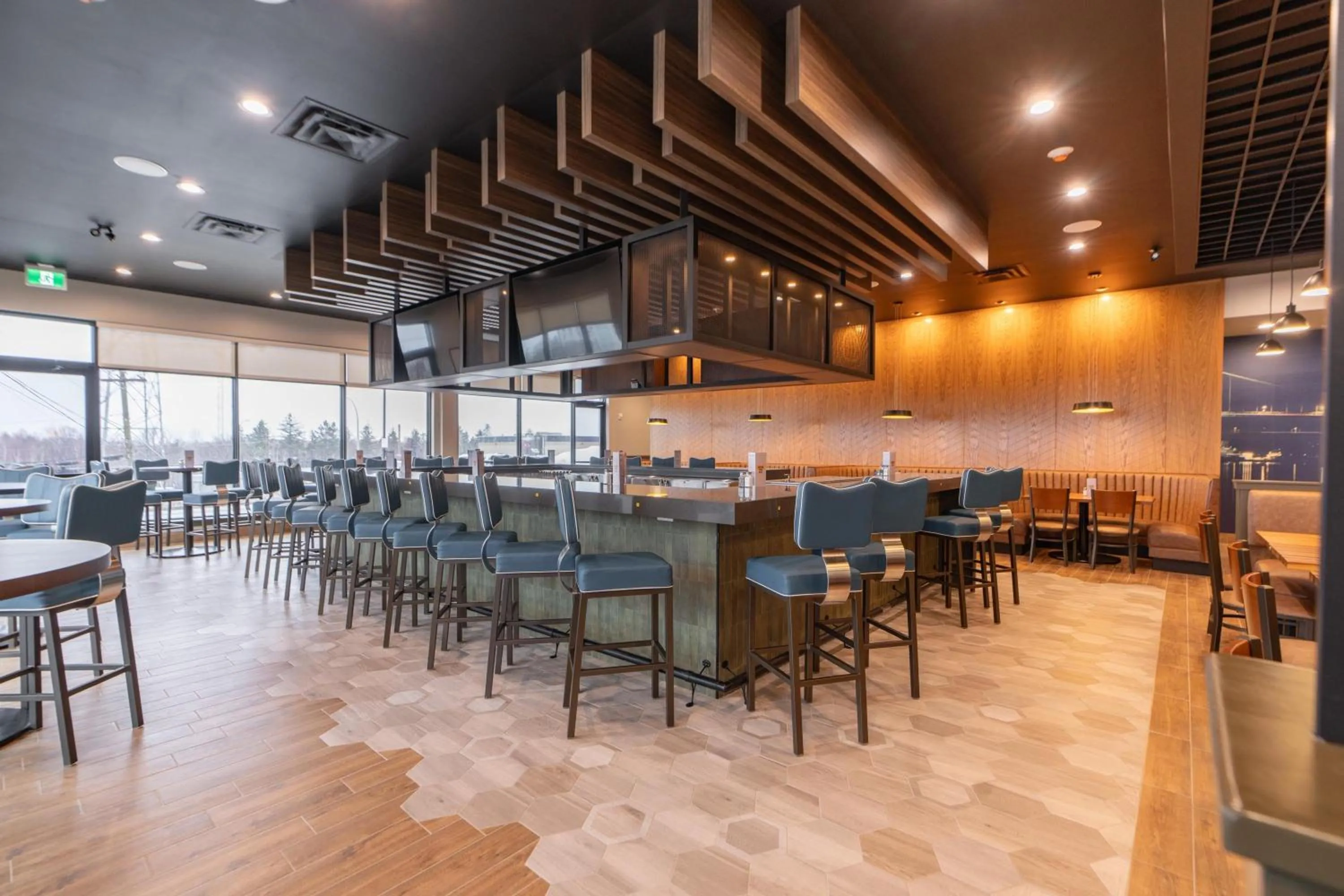 Restaurant/places to eat in Sandman Signature Dartmouth Hotel & Suites