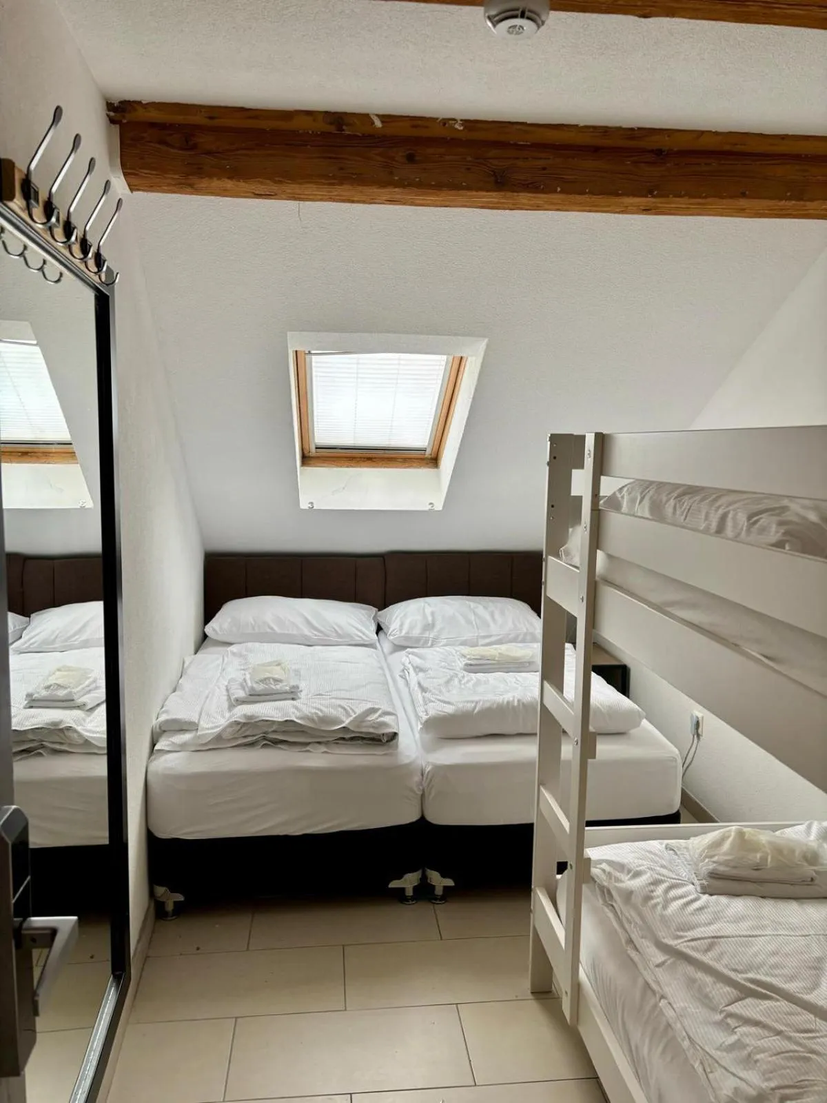 Family, Bed in Nani City Hotel Self Check-In