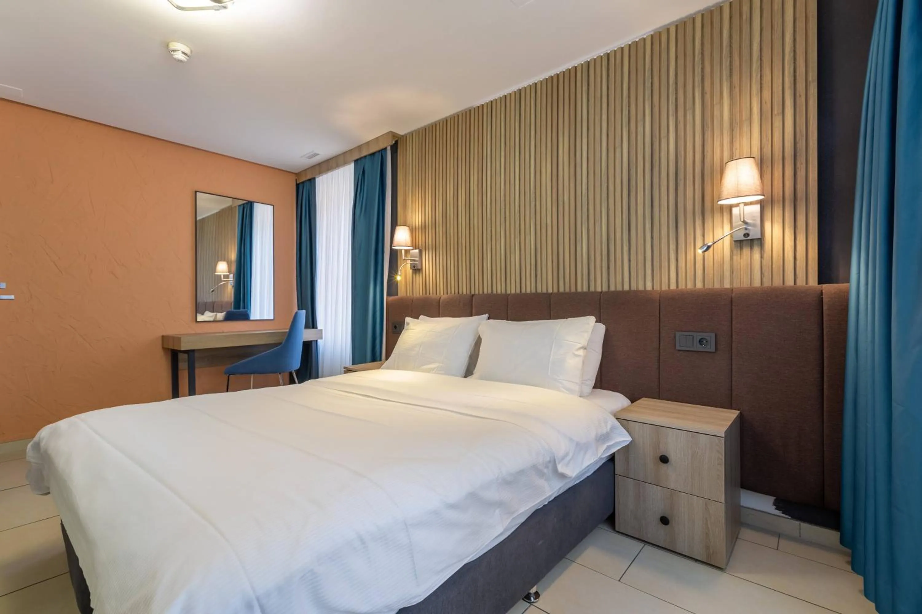 Bed in Nani City Hotel Self Check-In