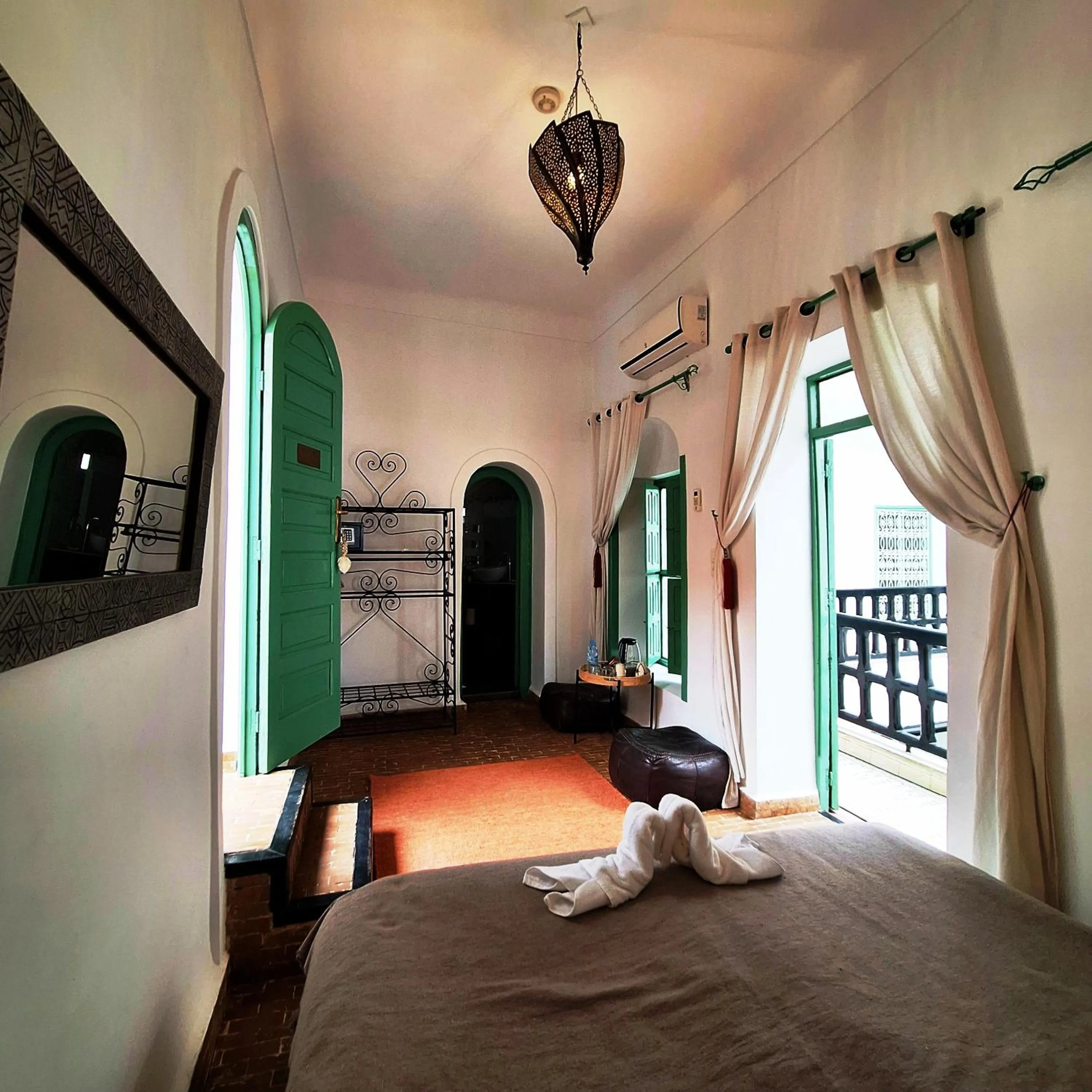 Bed in Riad El Grably