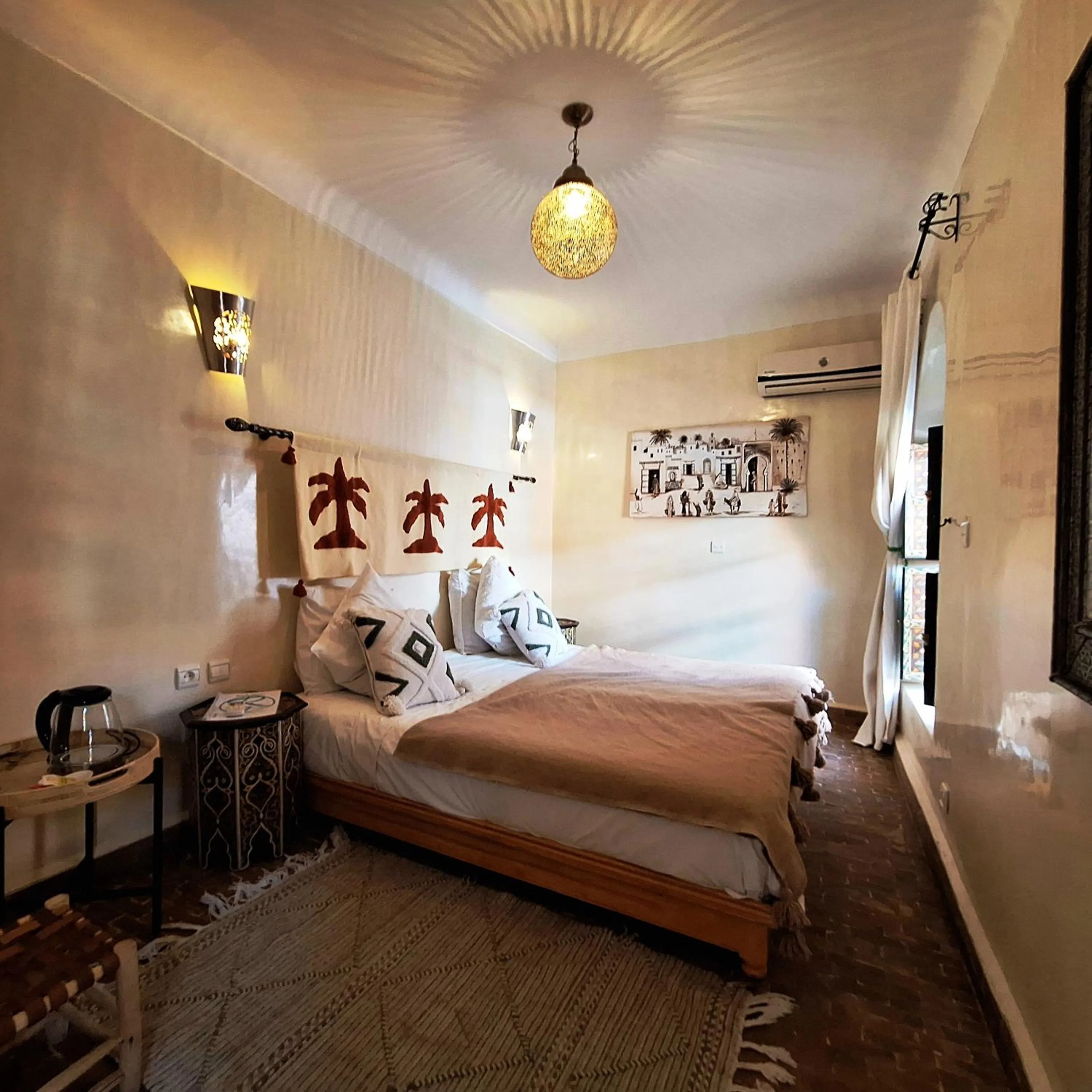 Bed in Riad El Grably