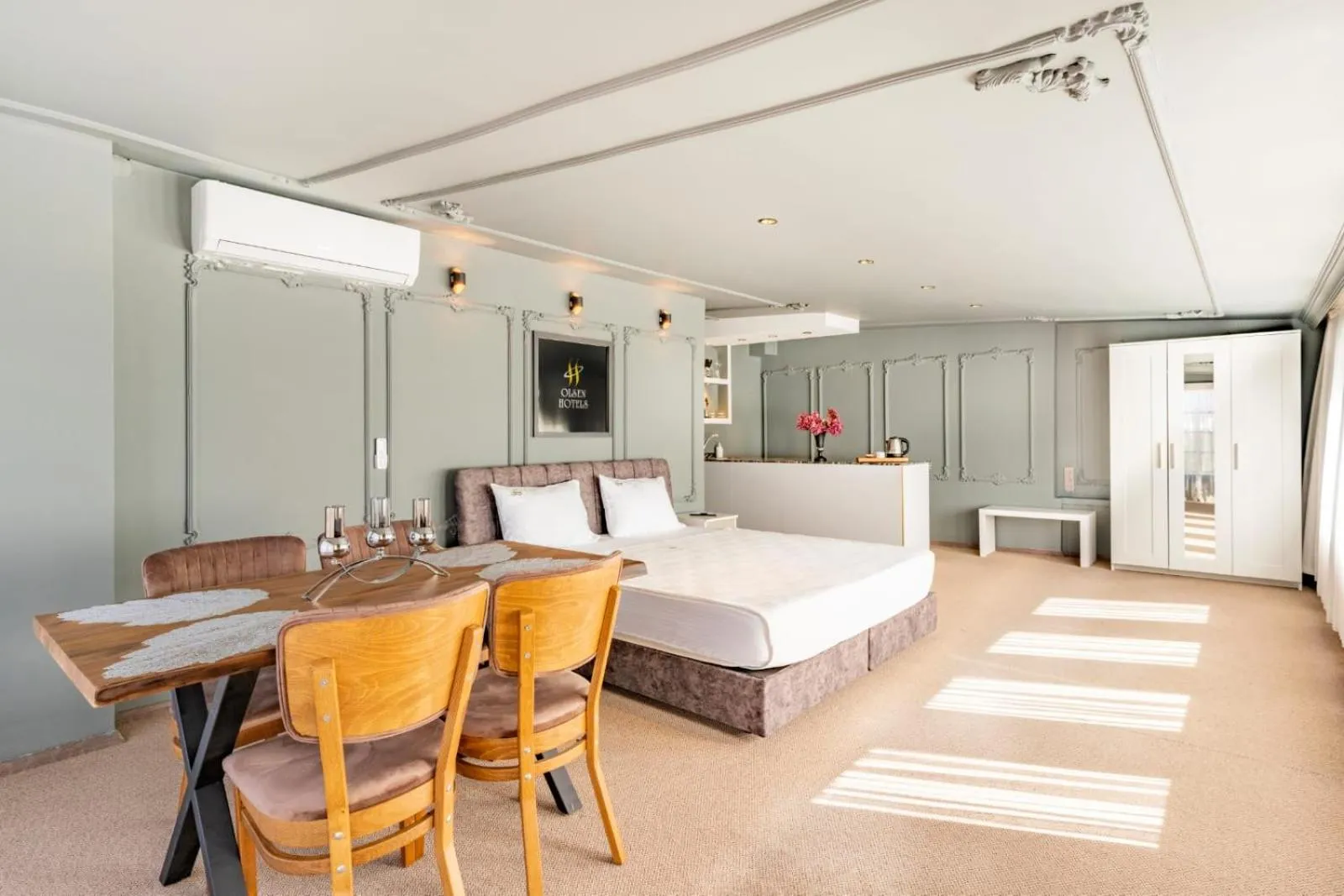 Photo of the whole room in OLSEN HOTELS