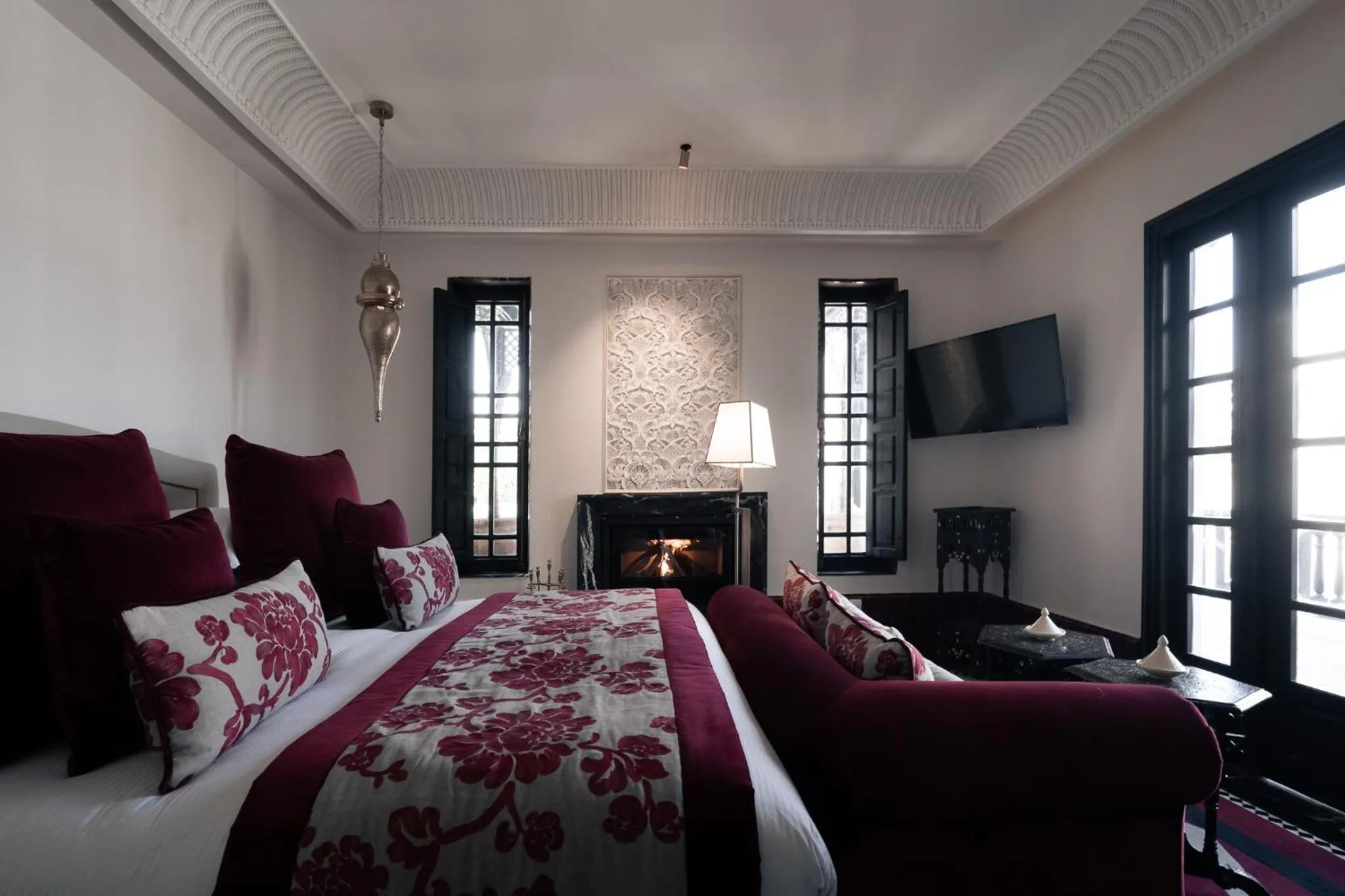 Bed in Riad Fes - Relais & Châteaux