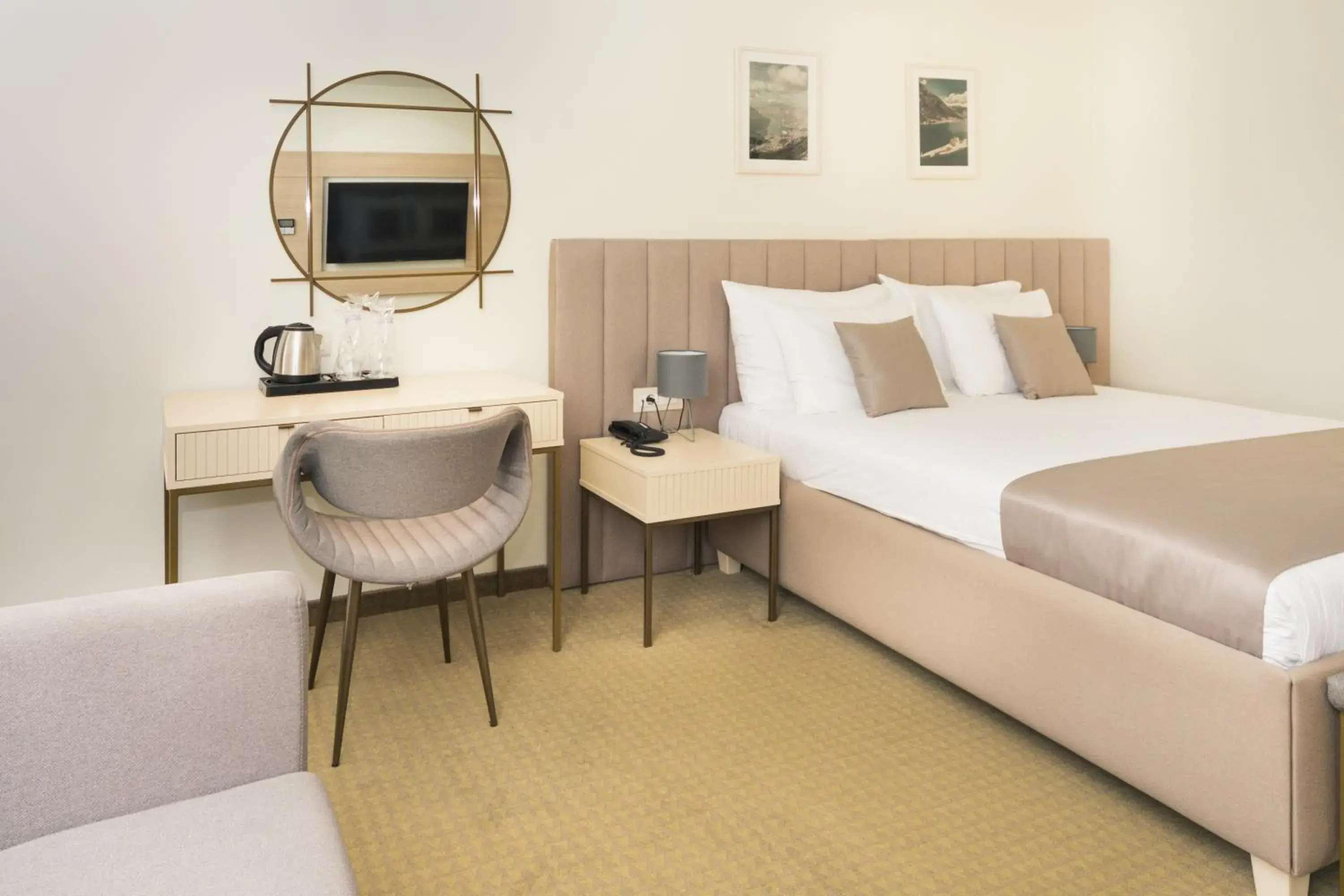 Superior Double or Twin Room with Terrace in Hotel Pima Budva Superior Double or Twin Room with Terrace in Hotel Pima Budva