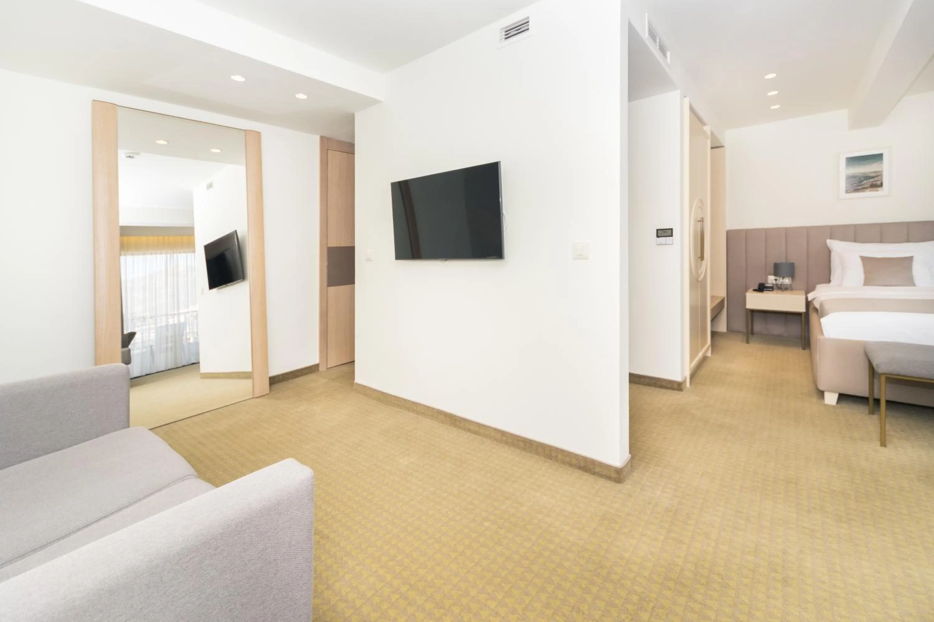 TV and multimedia, Bed in Hotel Pima Budva