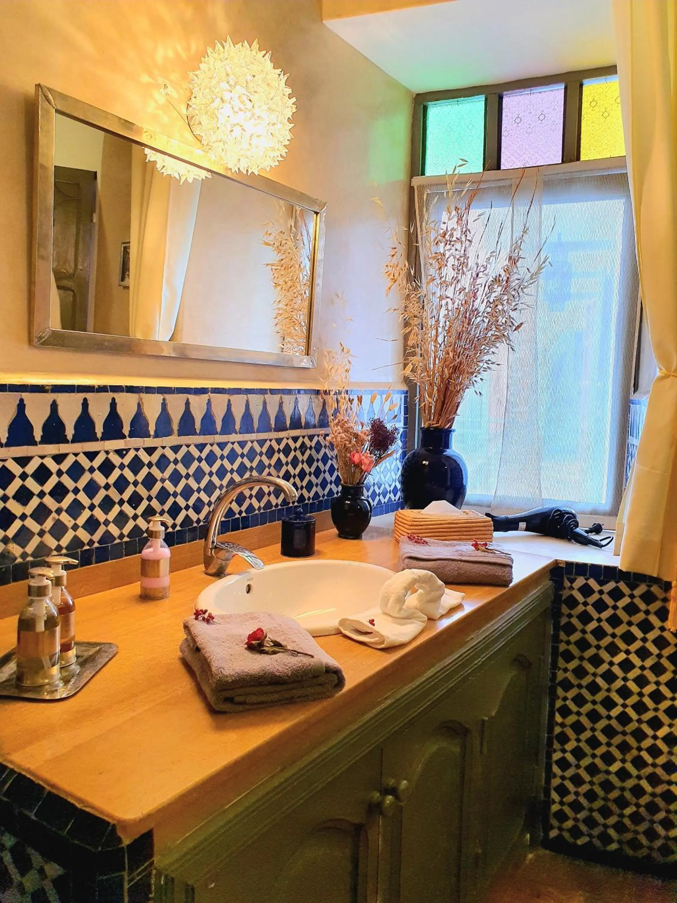 Bathroom in Riad Dar Zouar & Spa