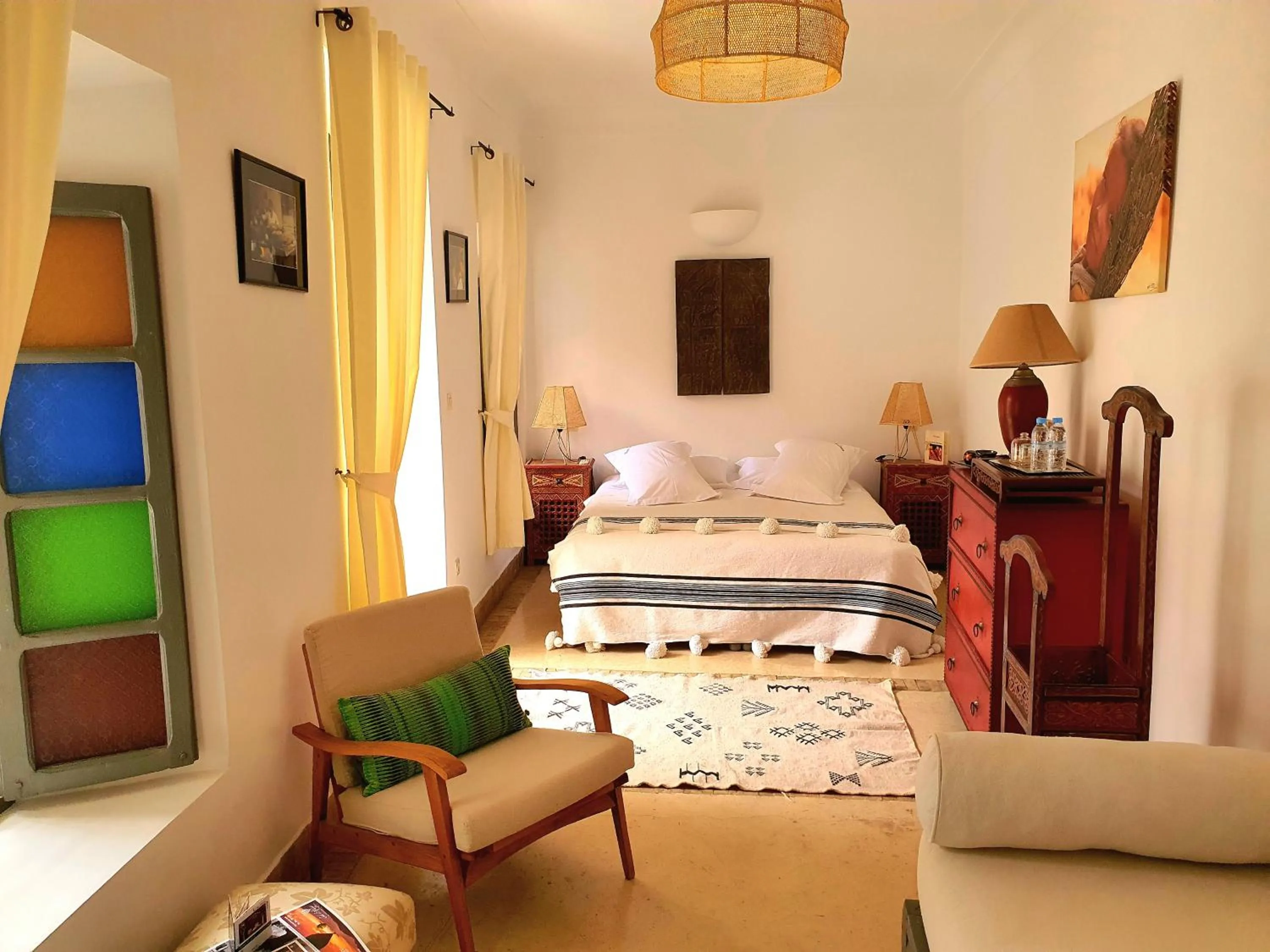 Photo of the whole room, Bed in Riad Dar Zouar & Spa