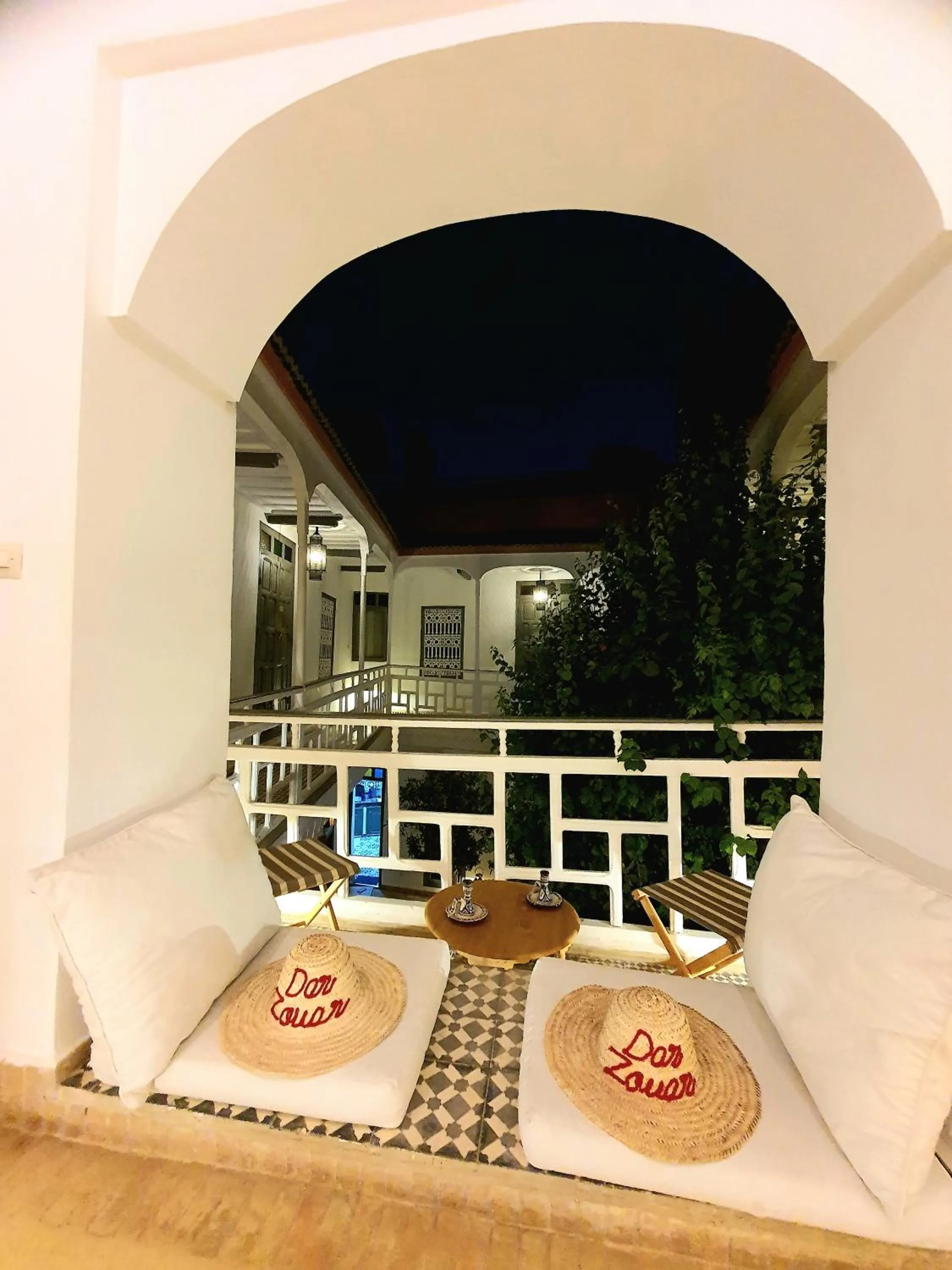 Communal lounge/ TV room in Riad Dar Zouar & Spa