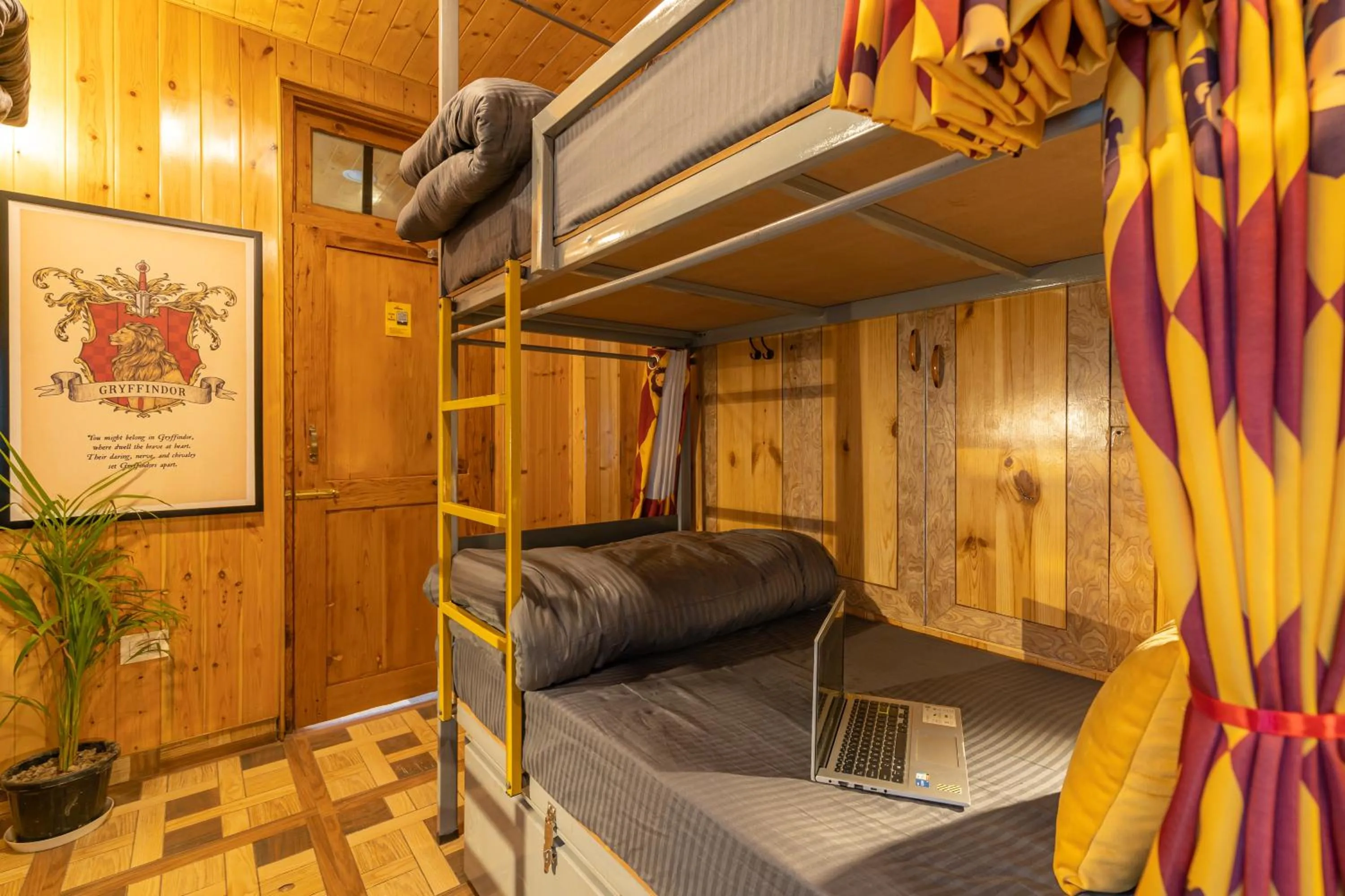 bunk bed, Bed in Whoopers Boutique Kasol
