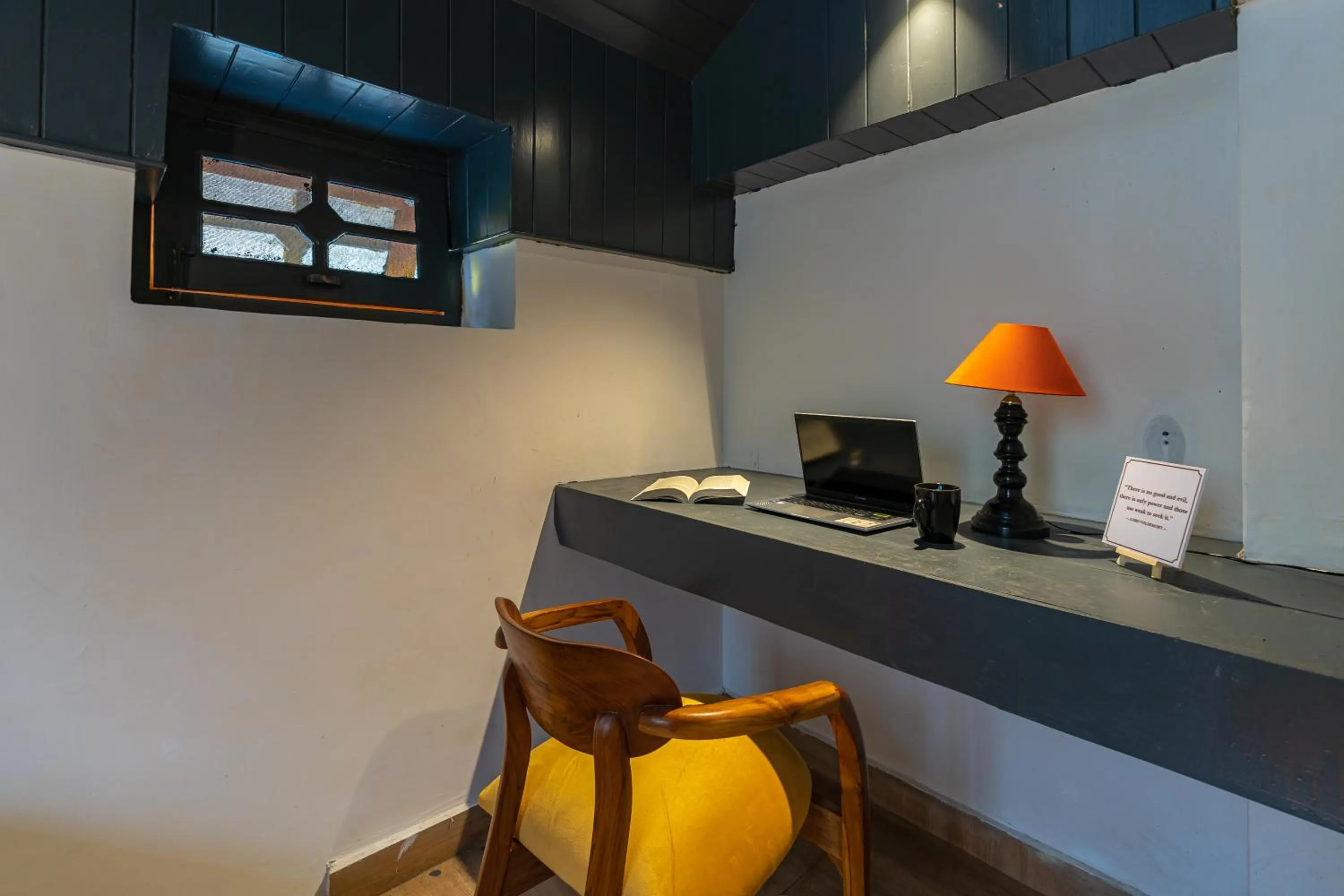 Seating area in Whoopers Boutique Kasol