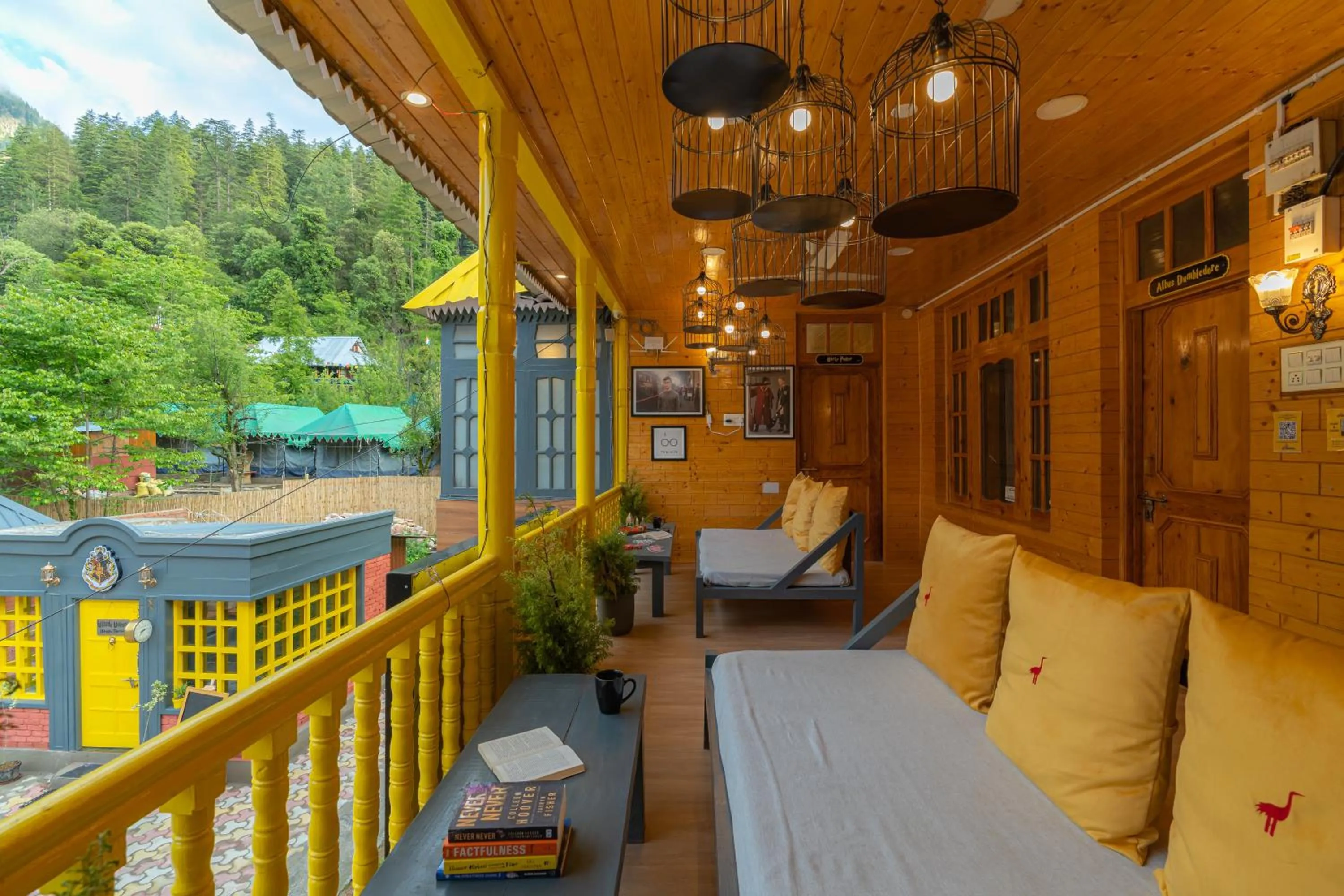 Balcony/Terrace in Whoopers Boutique Kasol