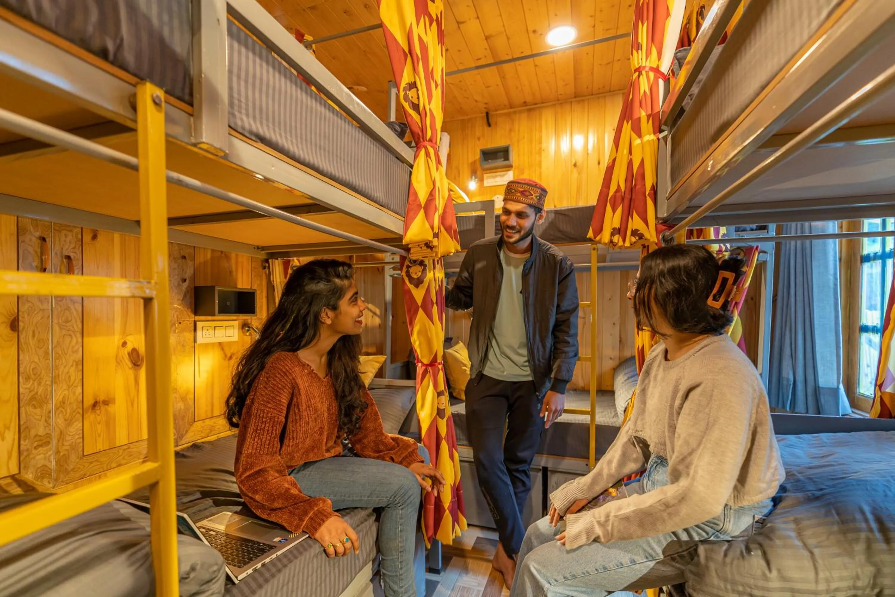 group of guests in Whoopers Boutique Kasol