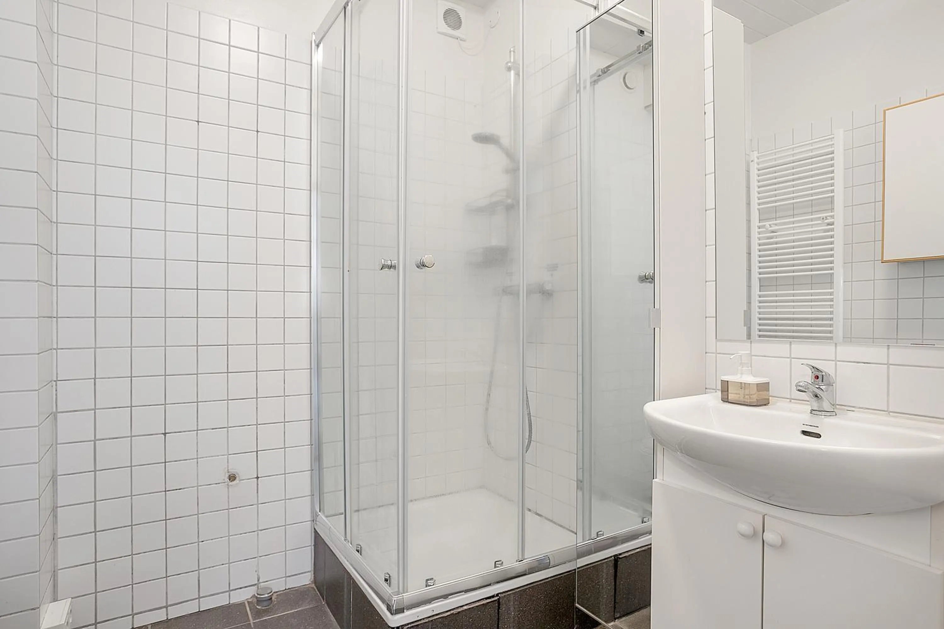 Shower in Stay Apartments Einholt