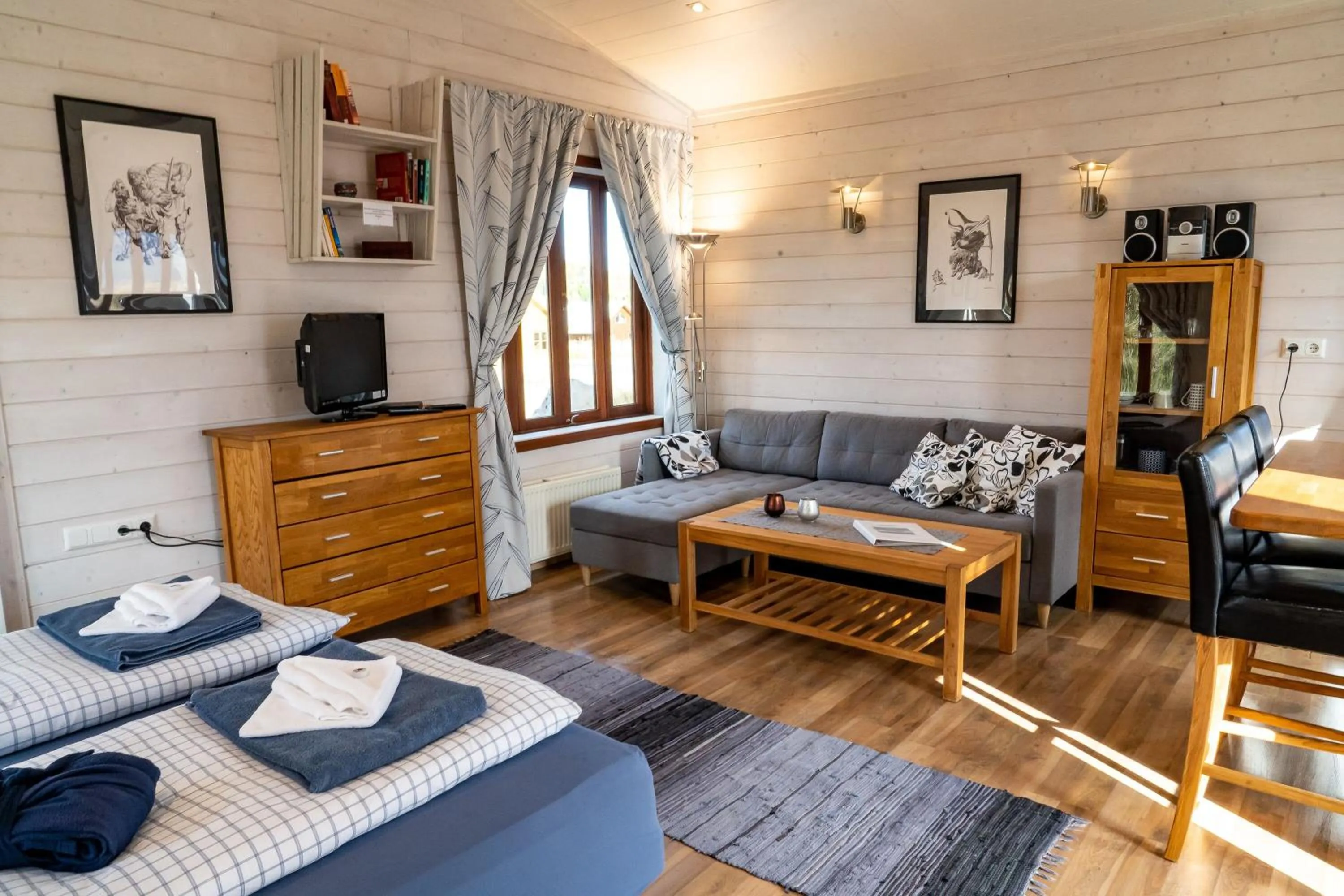 Living room in Hestasport Cottages