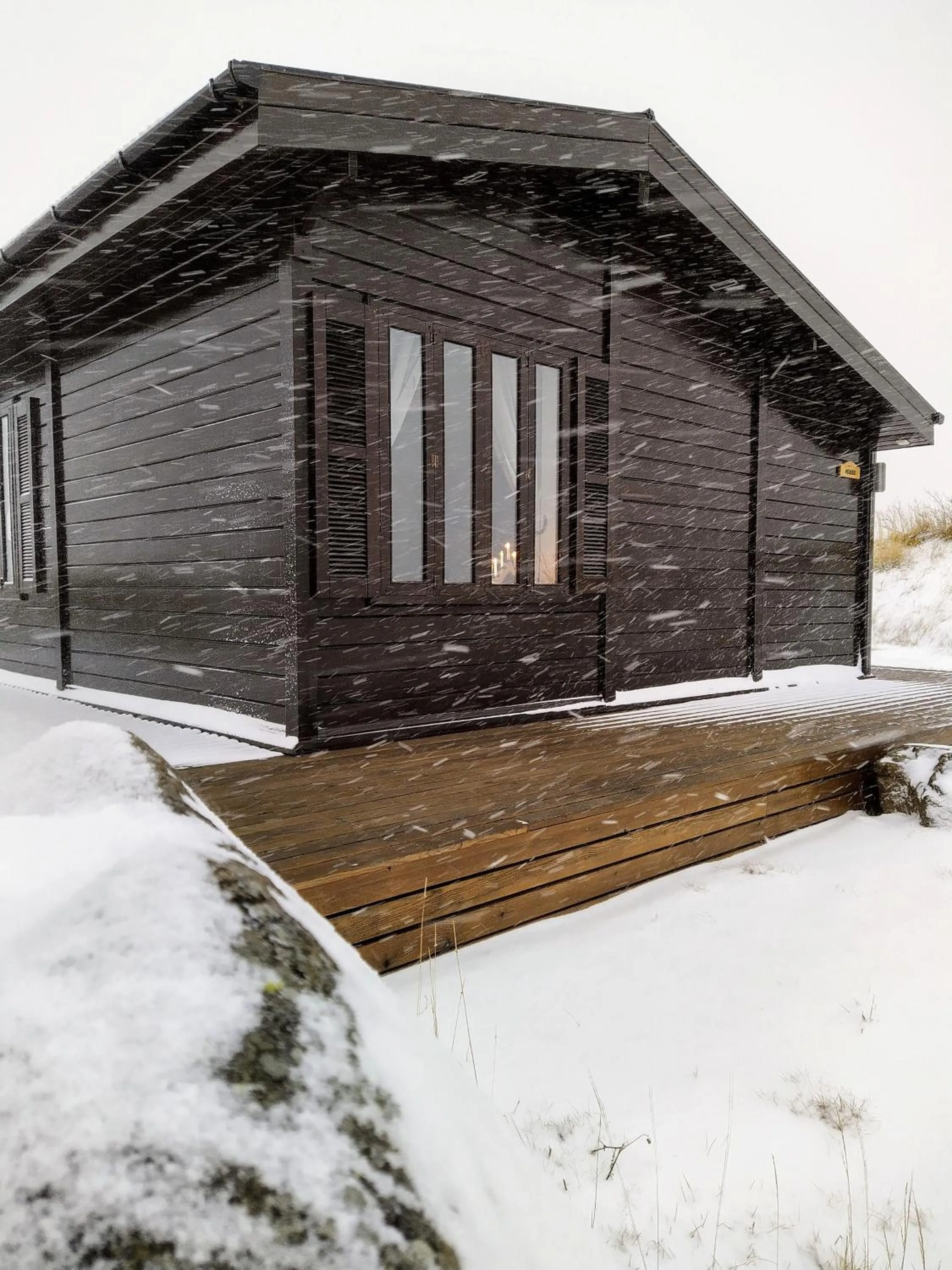 Photo of the whole room in Hestasport Cottages