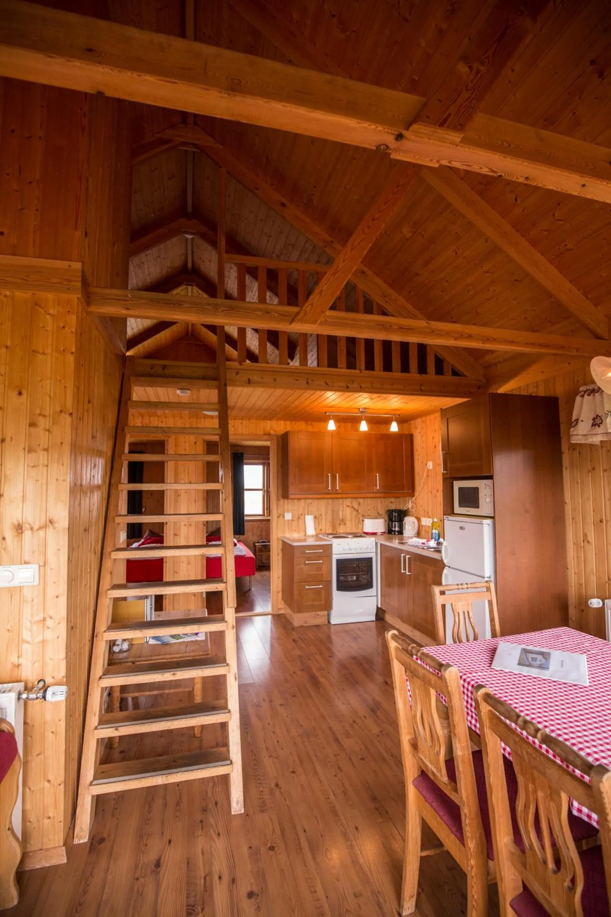 Kitchen or kitchenette in Hestasport Cottages