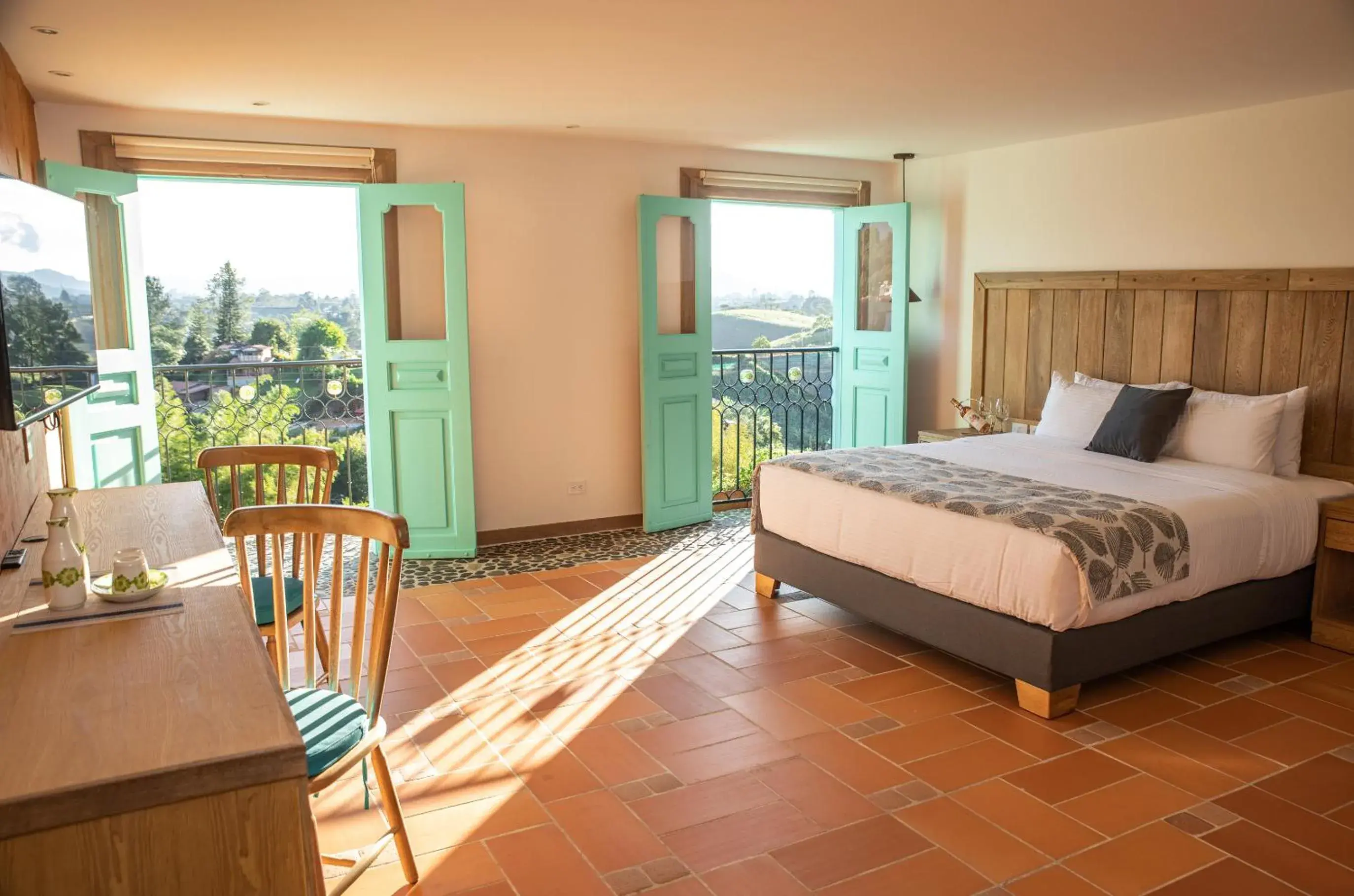 Junior Suite in Alfahar Hotel Junior Suite in Alfahar Hotel