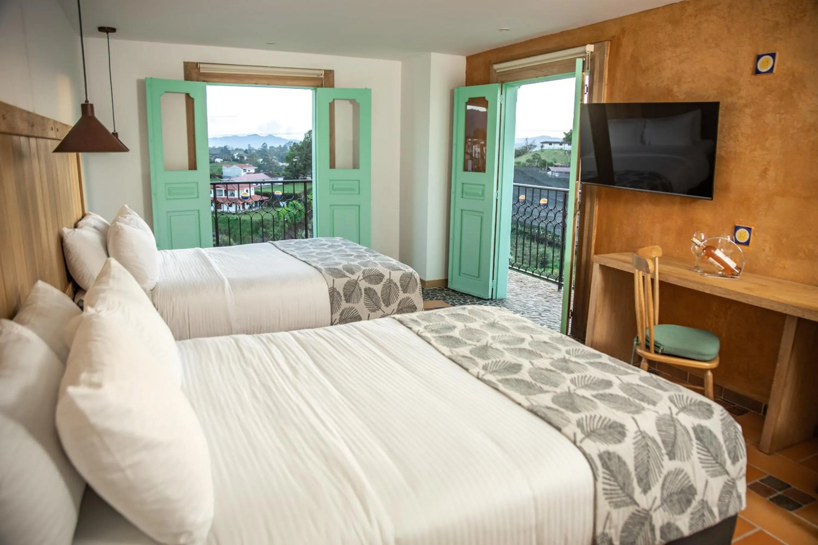 Mountain view, Bed in Alfahar Hotel