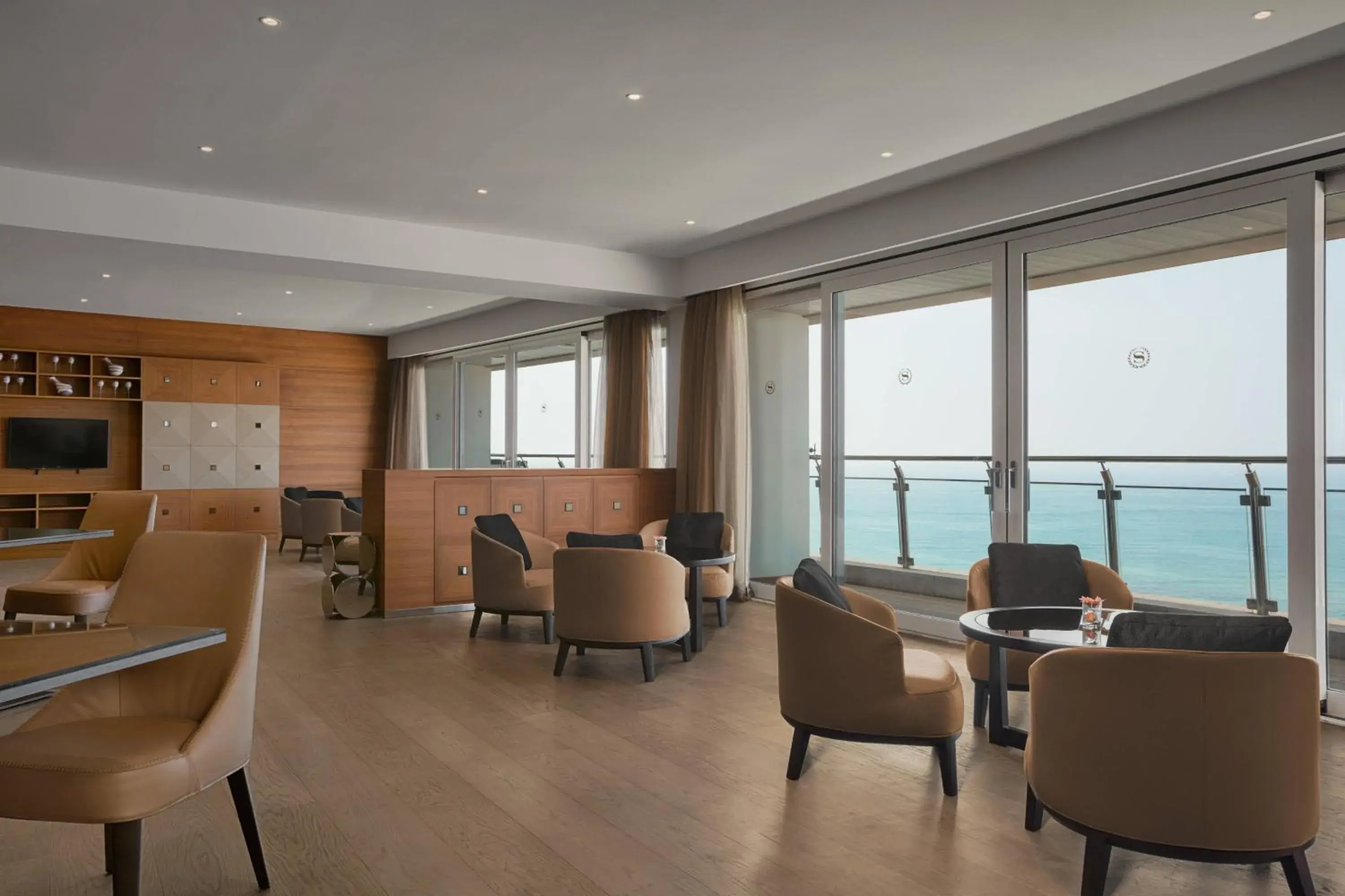 Club level, Suite, 2 Twin/Single Bed(s), Sea view, Balcony - single occupancy in Sheraton Club des Pins Resort Club level, Suite, 2 Twin/Single Bed(s), Sea view, Balcony - single occupancy in Sheraton Club des Pins Resort