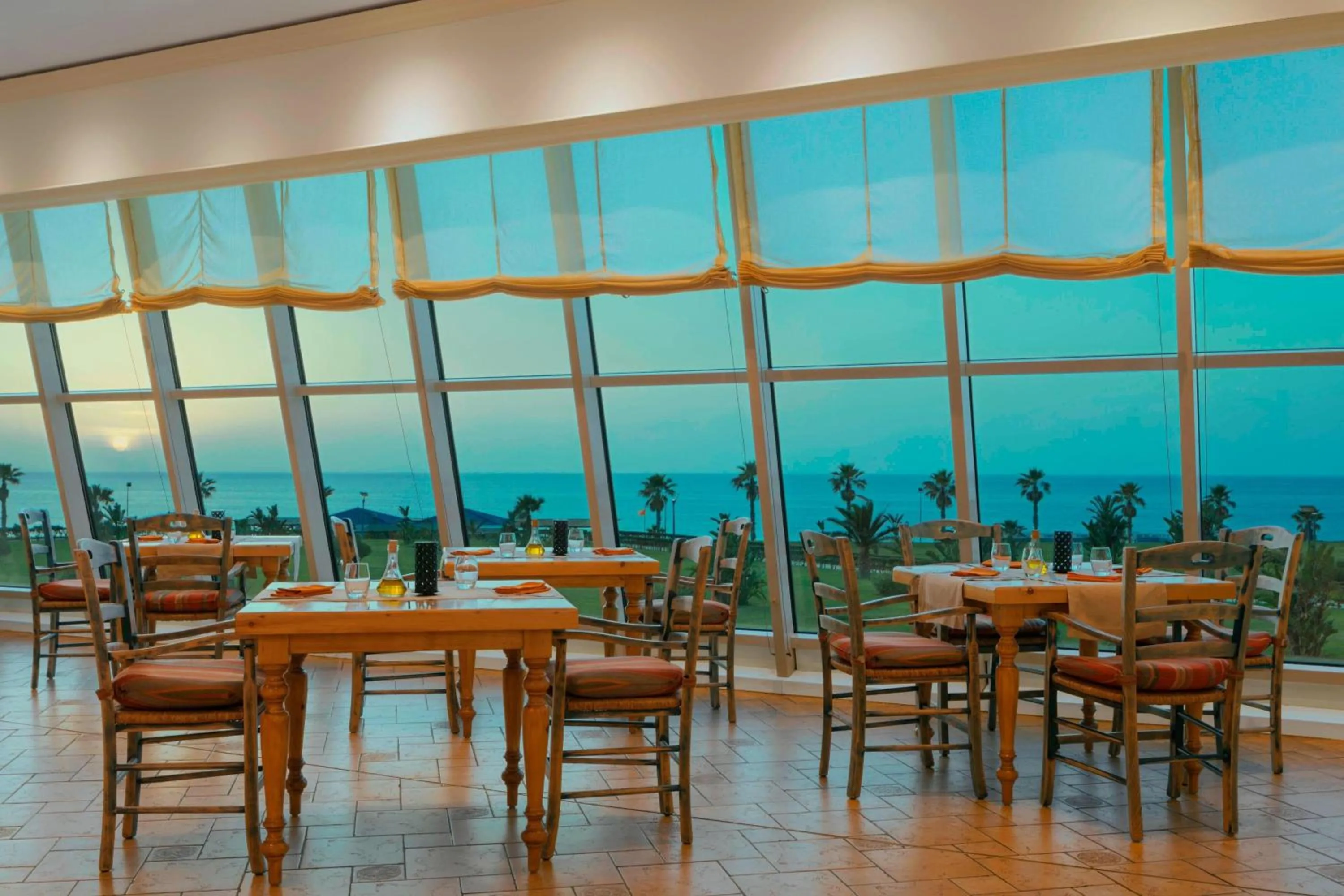 Restaurant/places to eat in Sheraton Club des Pins Resort