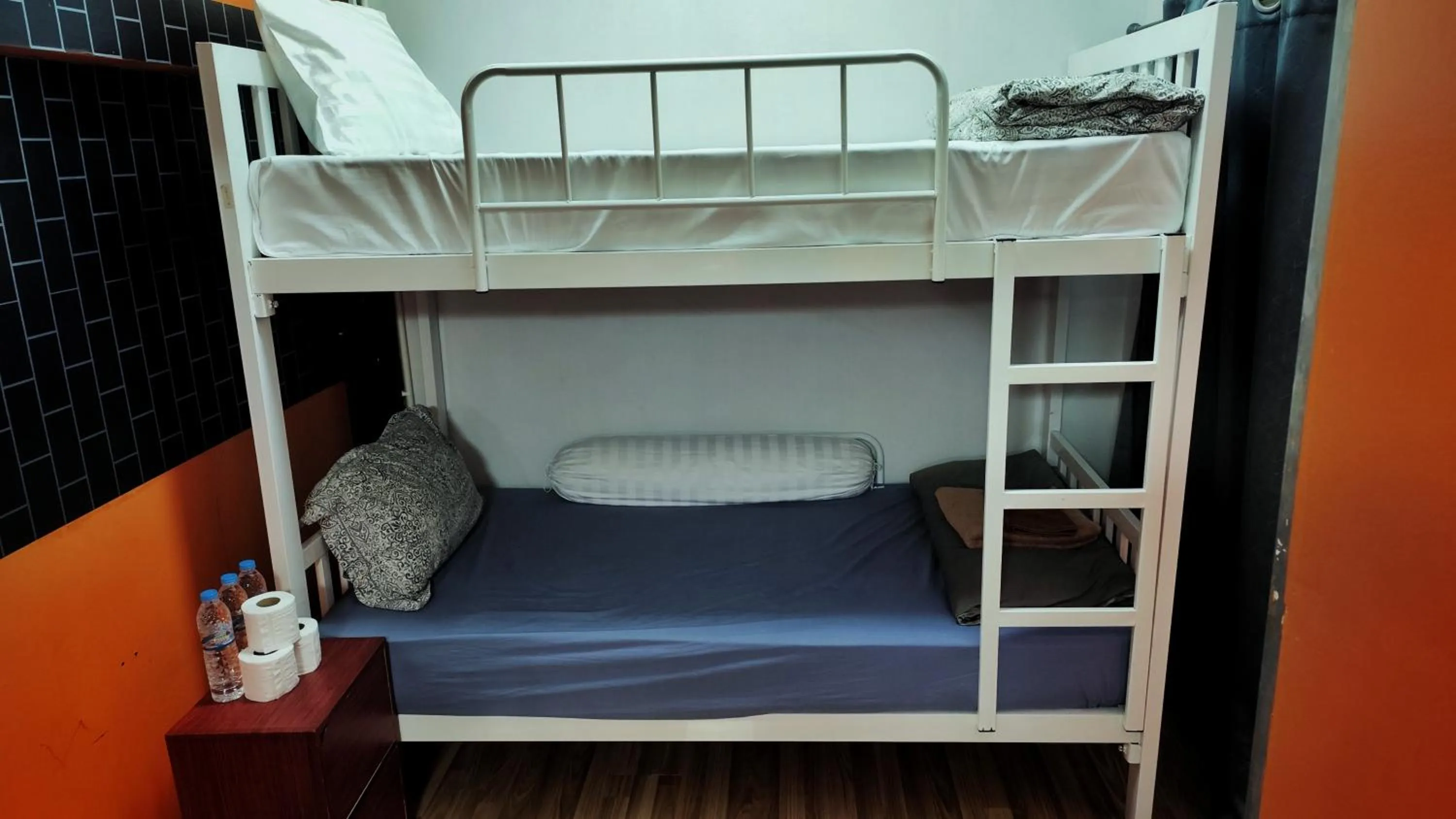 Bedroom, Bed in Doodle Lodge Bangkok