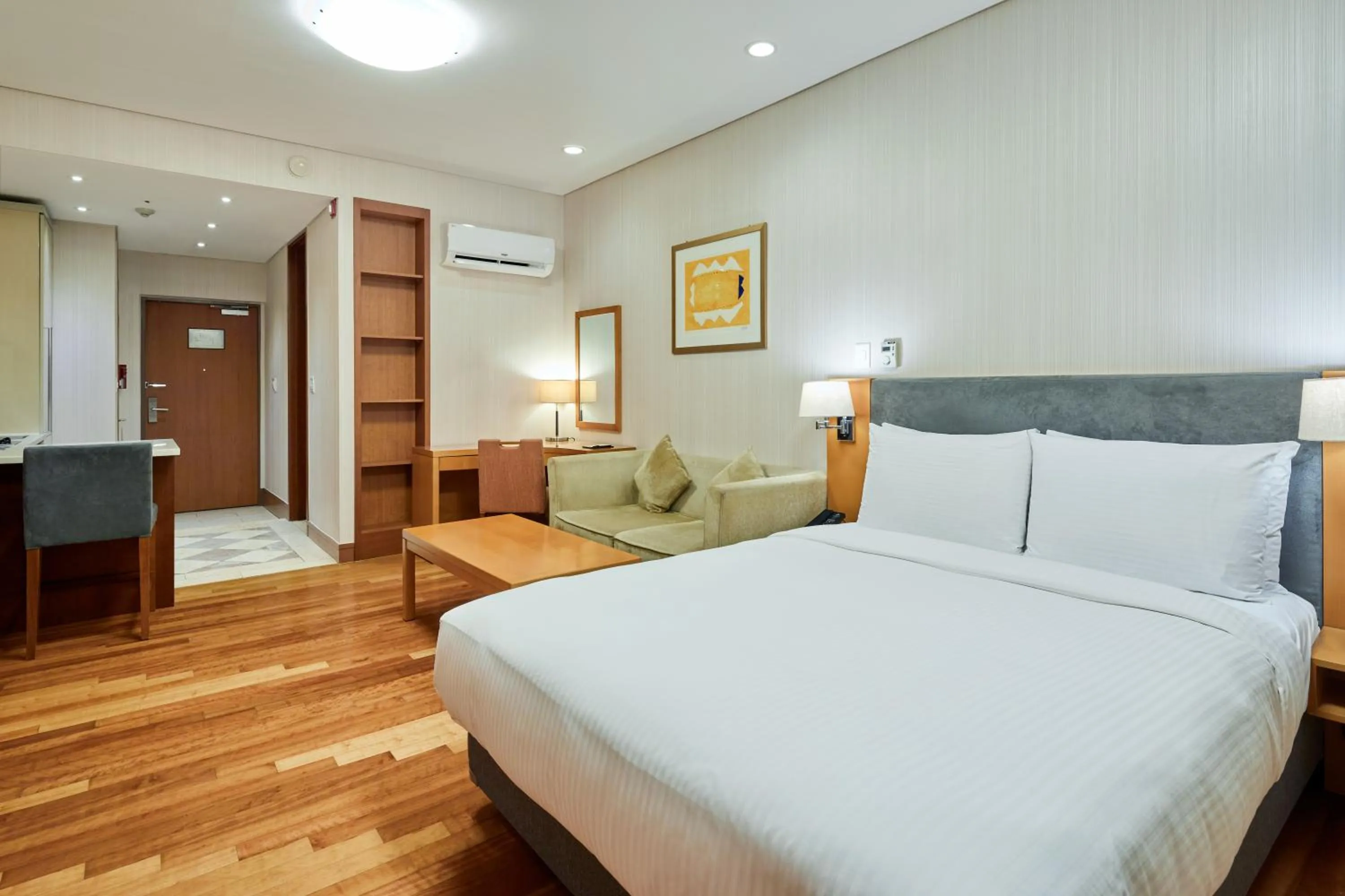 Bed in Somerset Palace Seoul