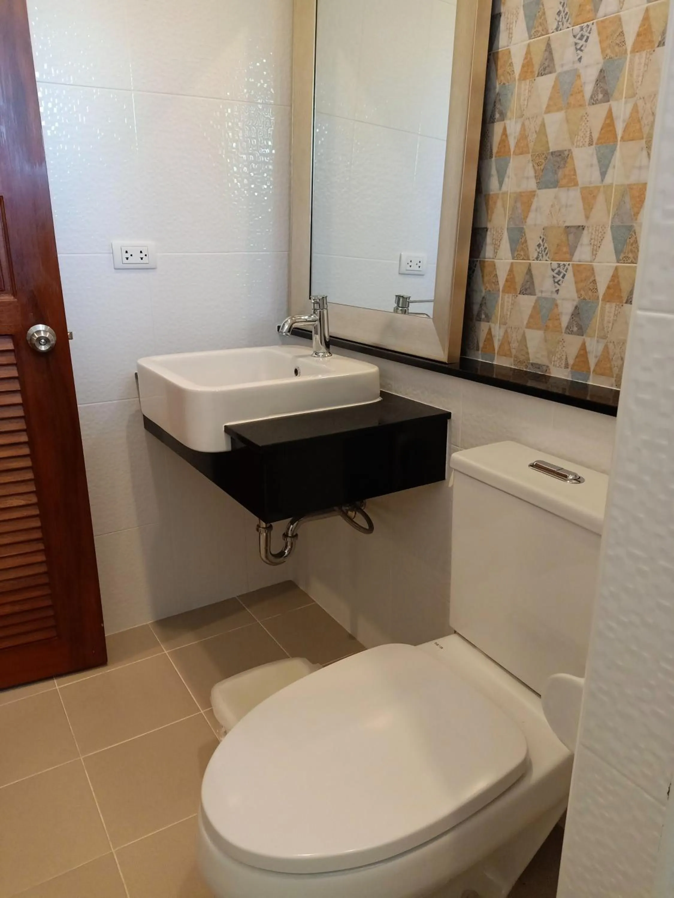 Bathroom in At Wara Bed And Breakfast