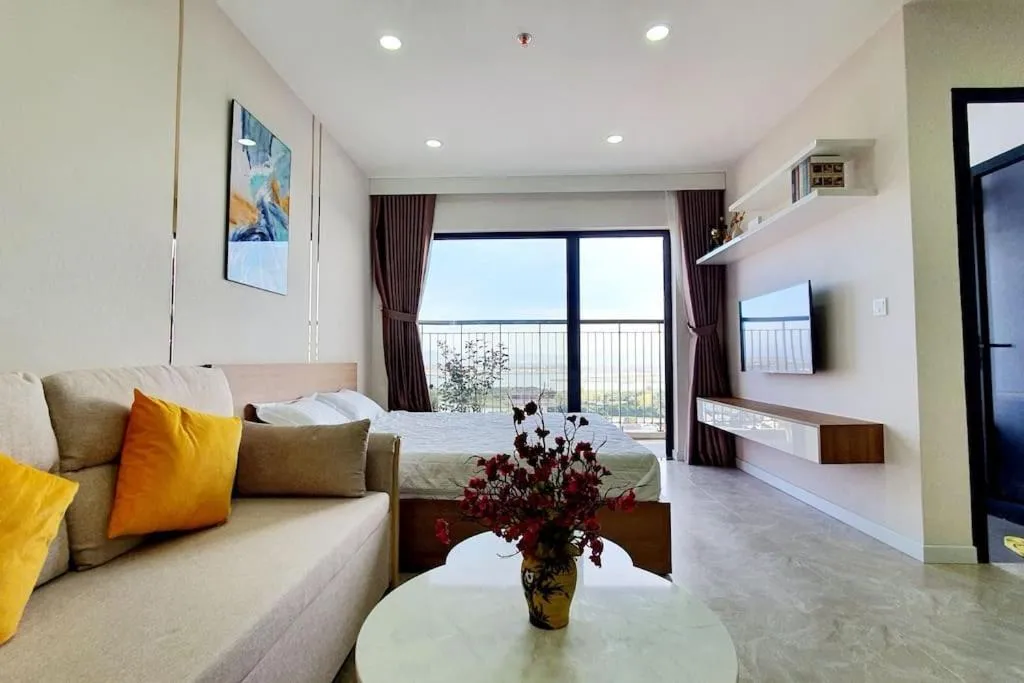 Lucky CH 1403 The Light