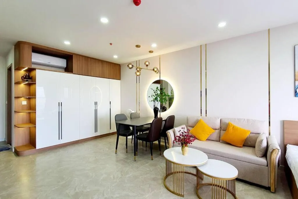 Lucky CH 1403 The Light