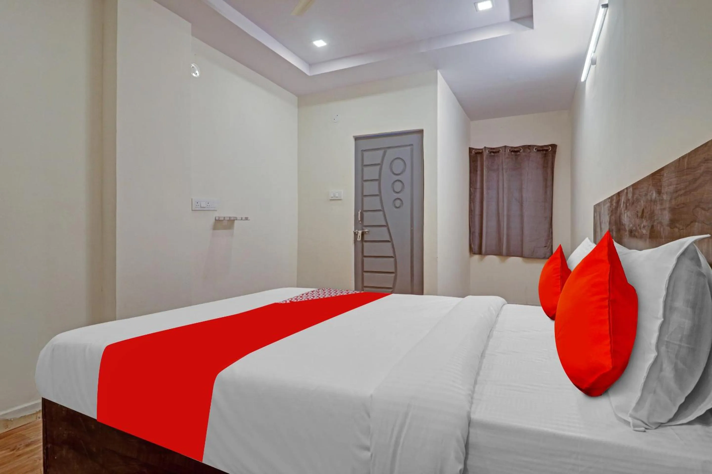 Bedroom, Bed in Hotel O R Square Bn Reddy
