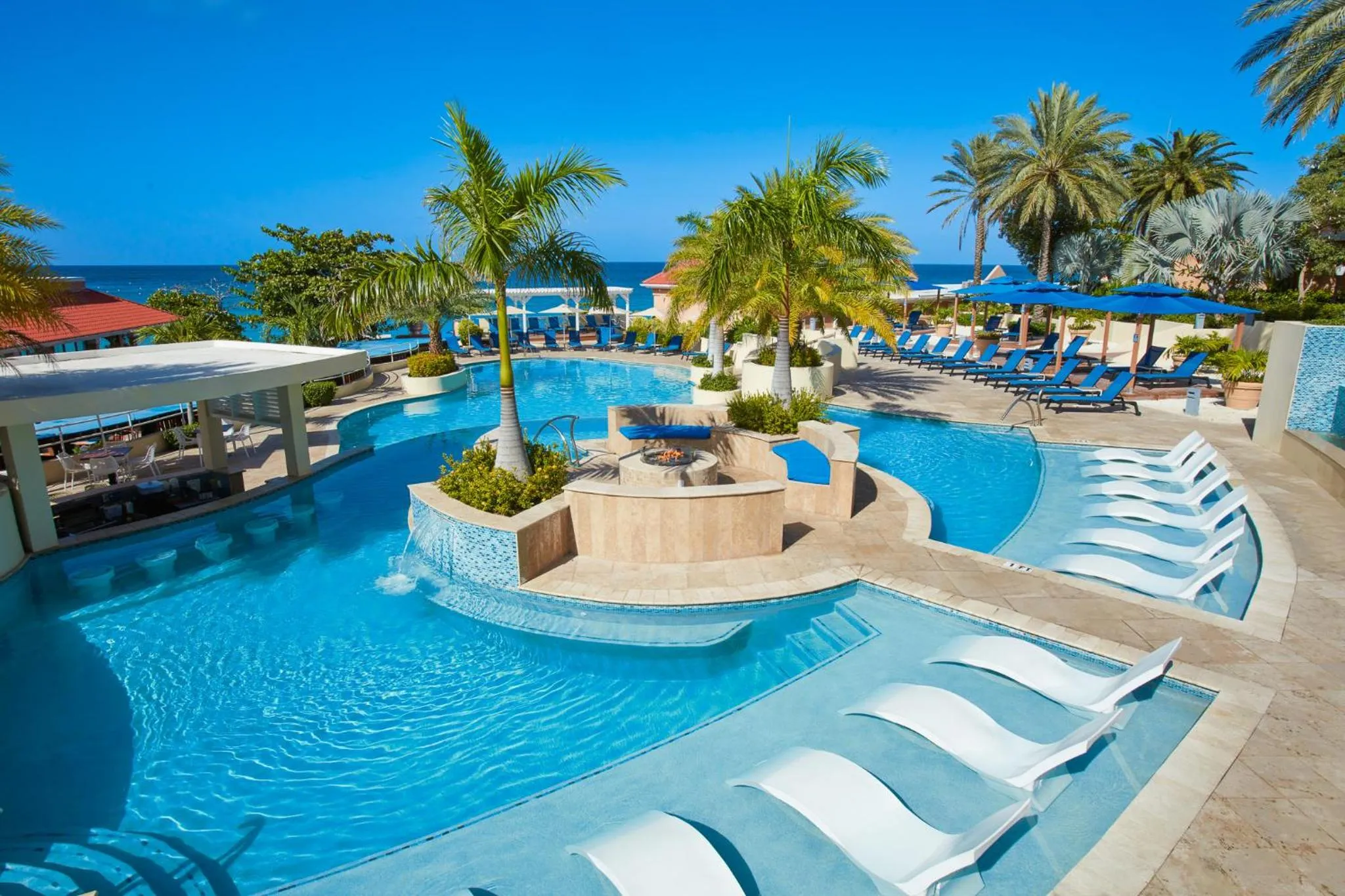 Day in Divi Little Bay Beach Resort