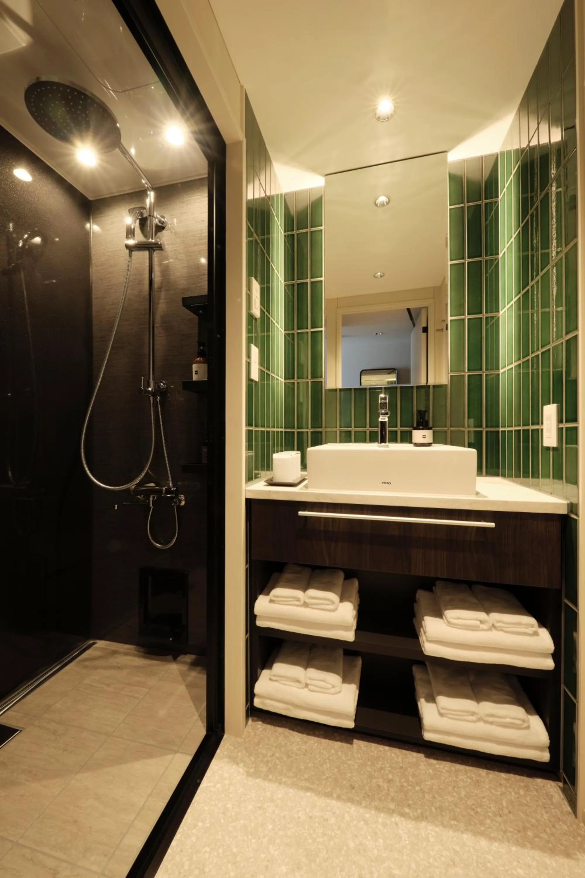 Shower in FAV HOTEL HIDATAKAYAMA EAST