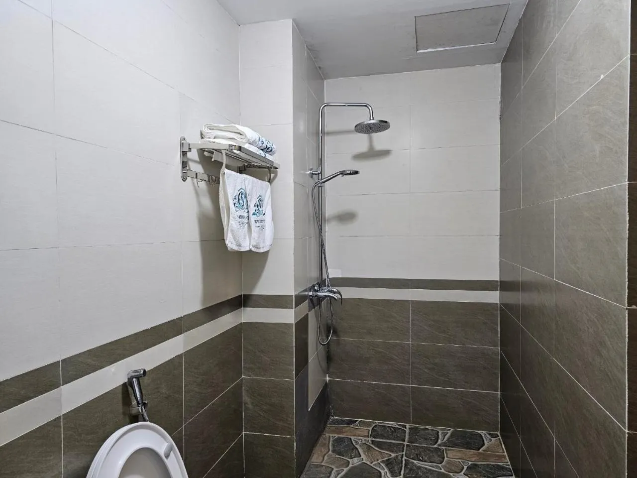 Toilet in SAPA COSY HOTEL