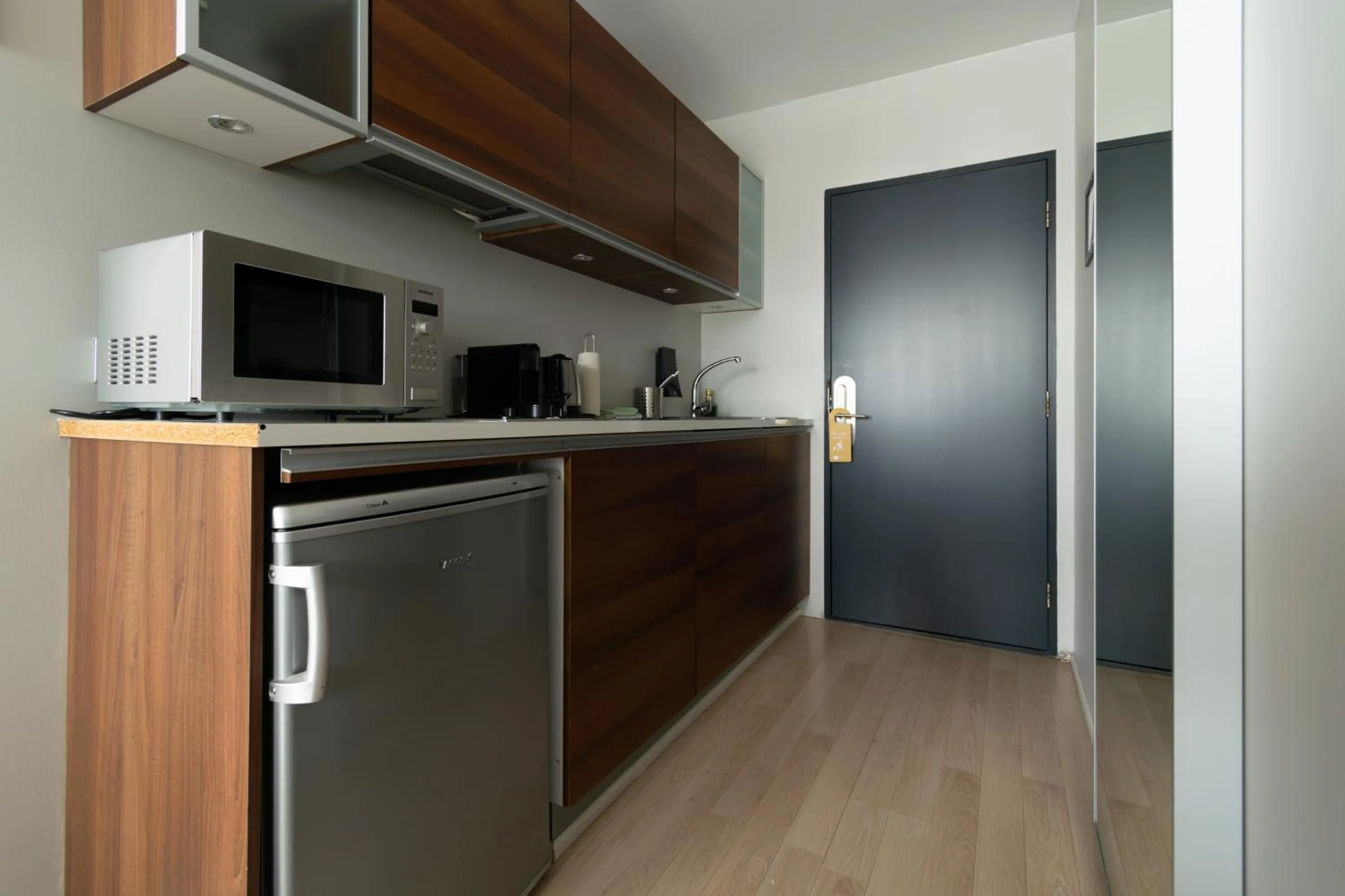 Kitchen or kitchenette in Máni Apartments