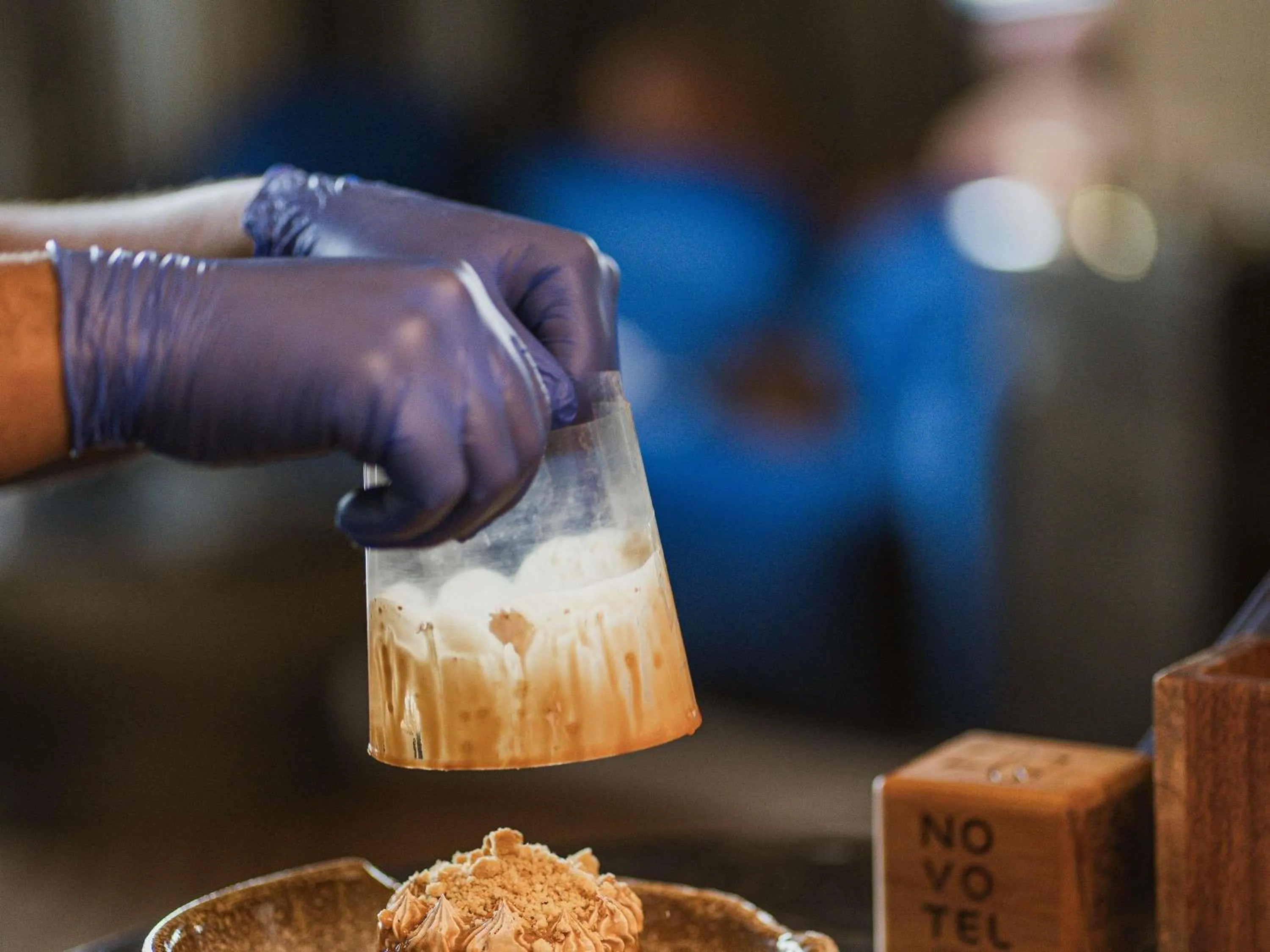 Lounge or bar in Novotel Jodhpur ITI Circle