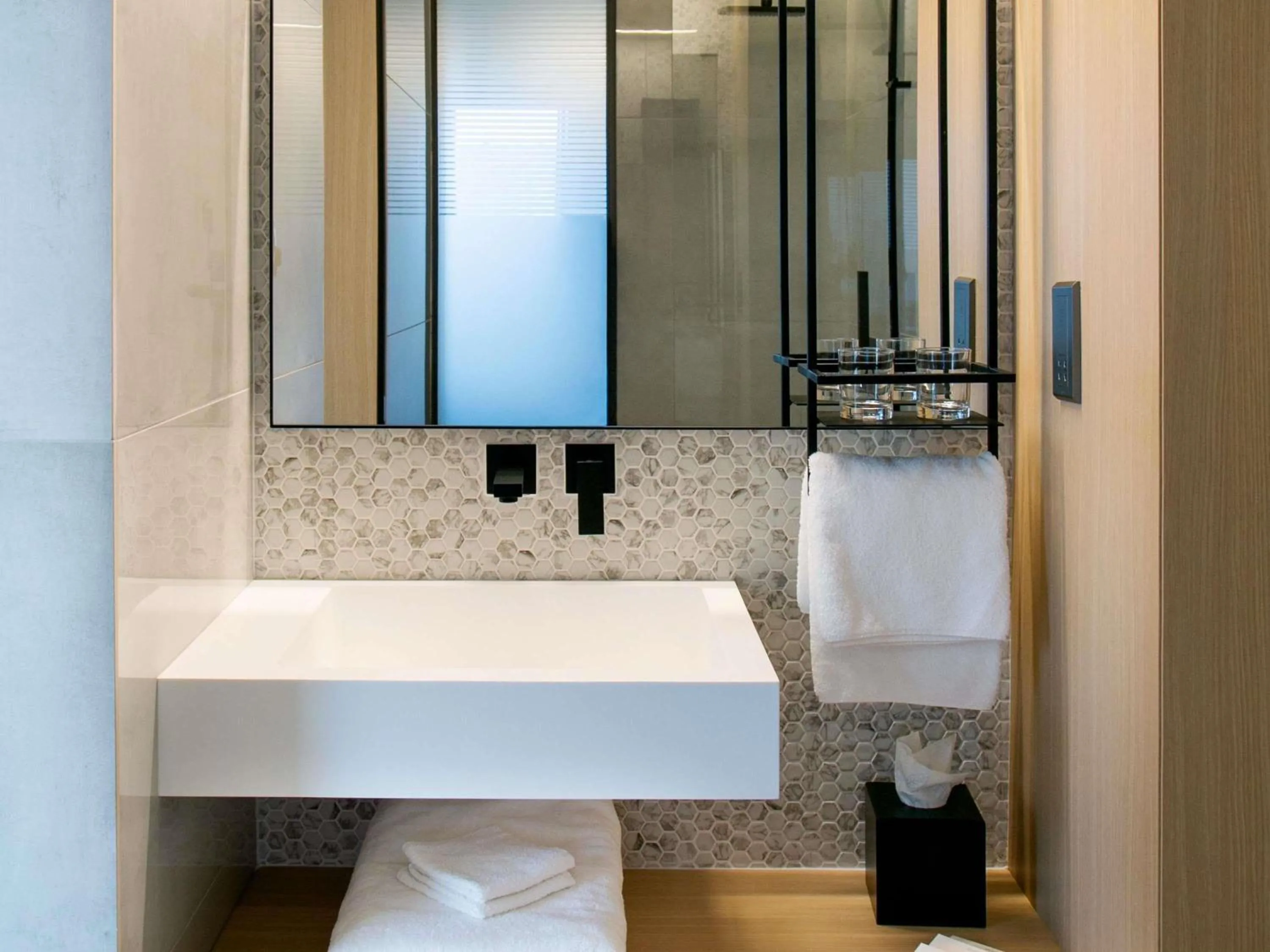 Bedroom in Mercure Larnaca Beach Resort