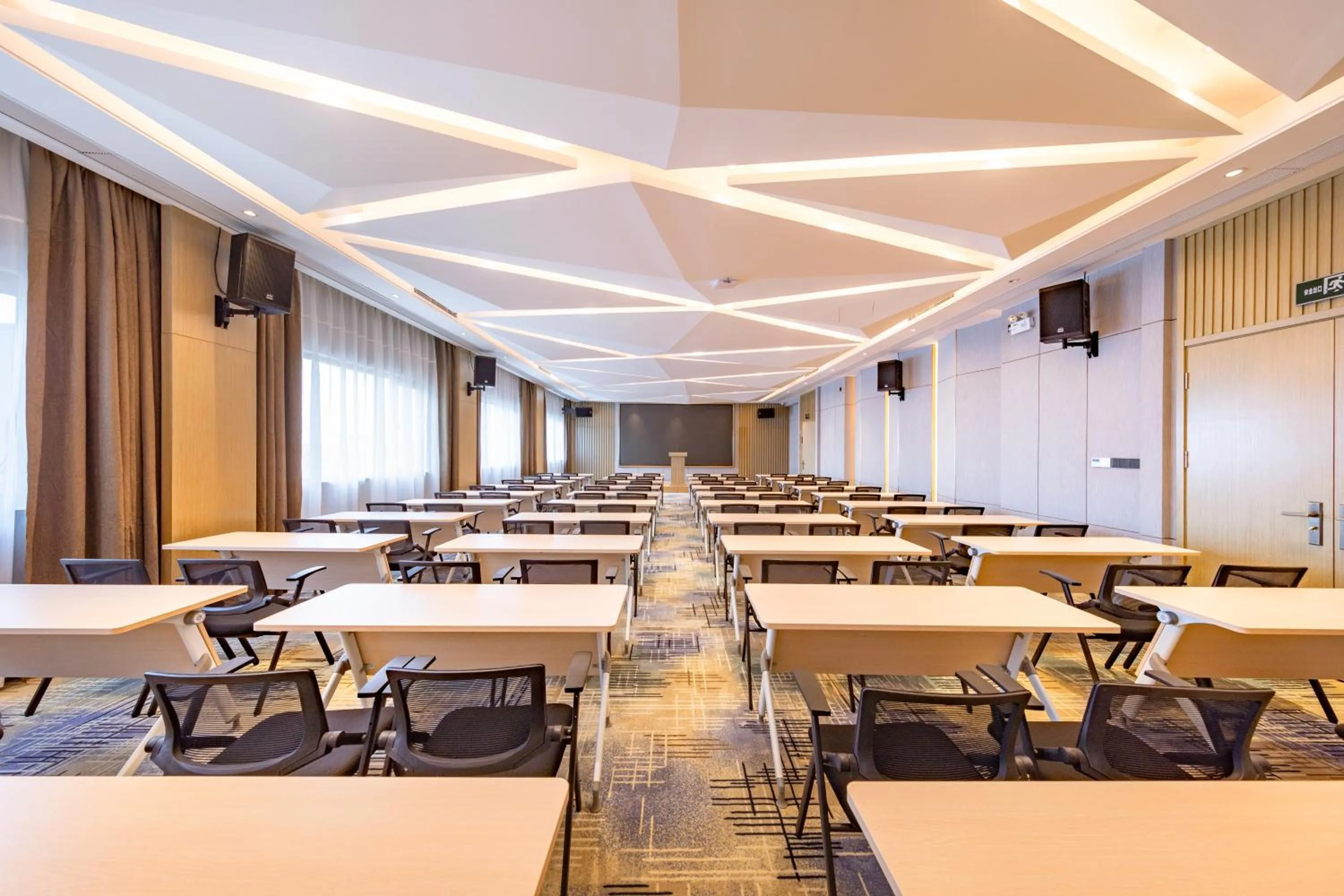 Banquet/Function facilities in Paco Hotel Guangzhou South Railway Station Panyu Changlong Branch