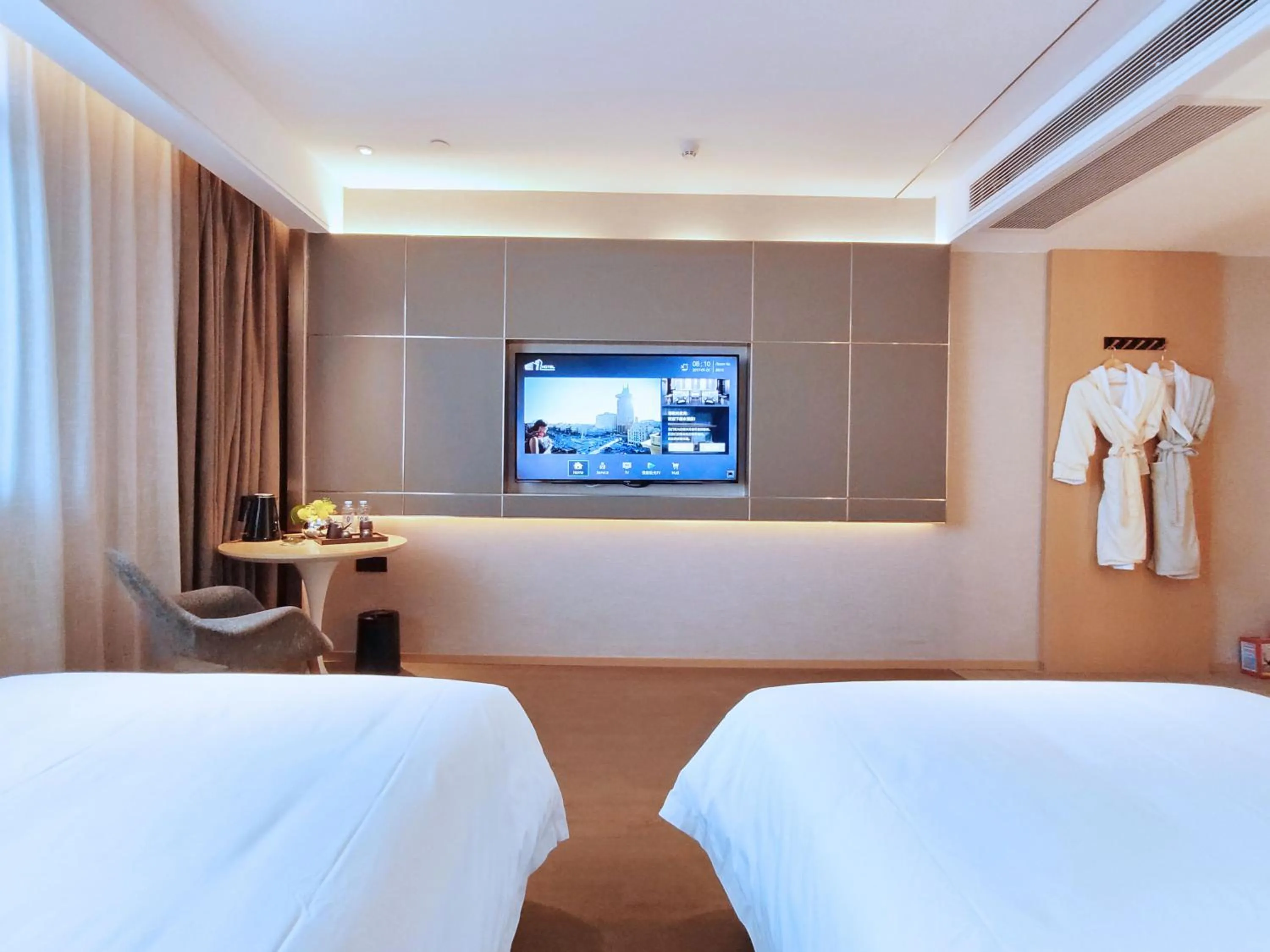 Bedroom, Bed in Paco Hotel Guangzhou South Railway Station Panyu Changlong Branch