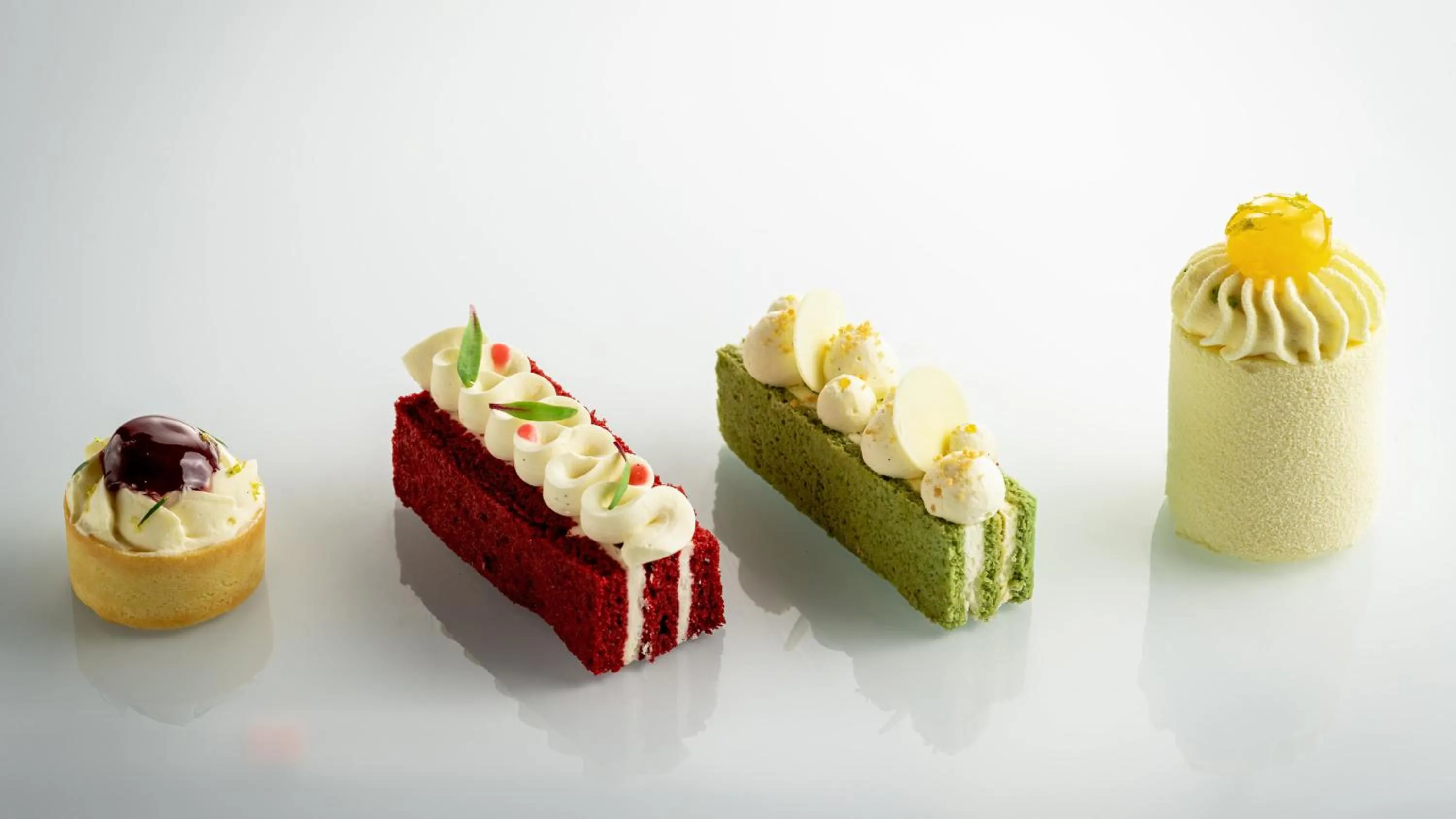 Restaurant/places to eat in Crowne Plaza Hangzhou Riverside by IHG