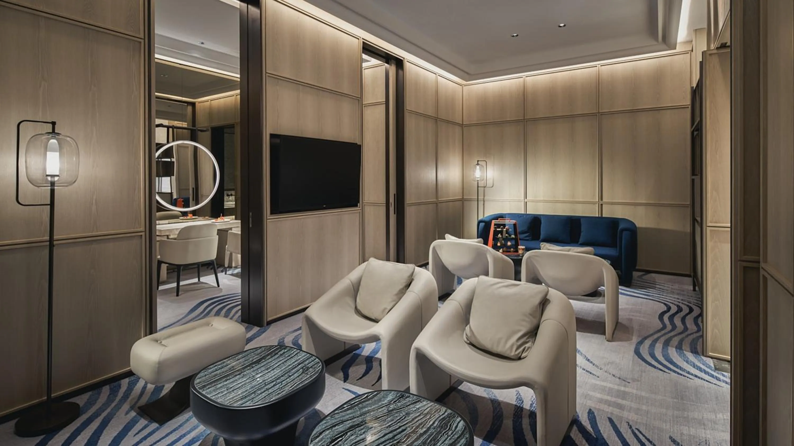 Restaurant/places to eat in Crowne Plaza Hangzhou Riverside by IHG