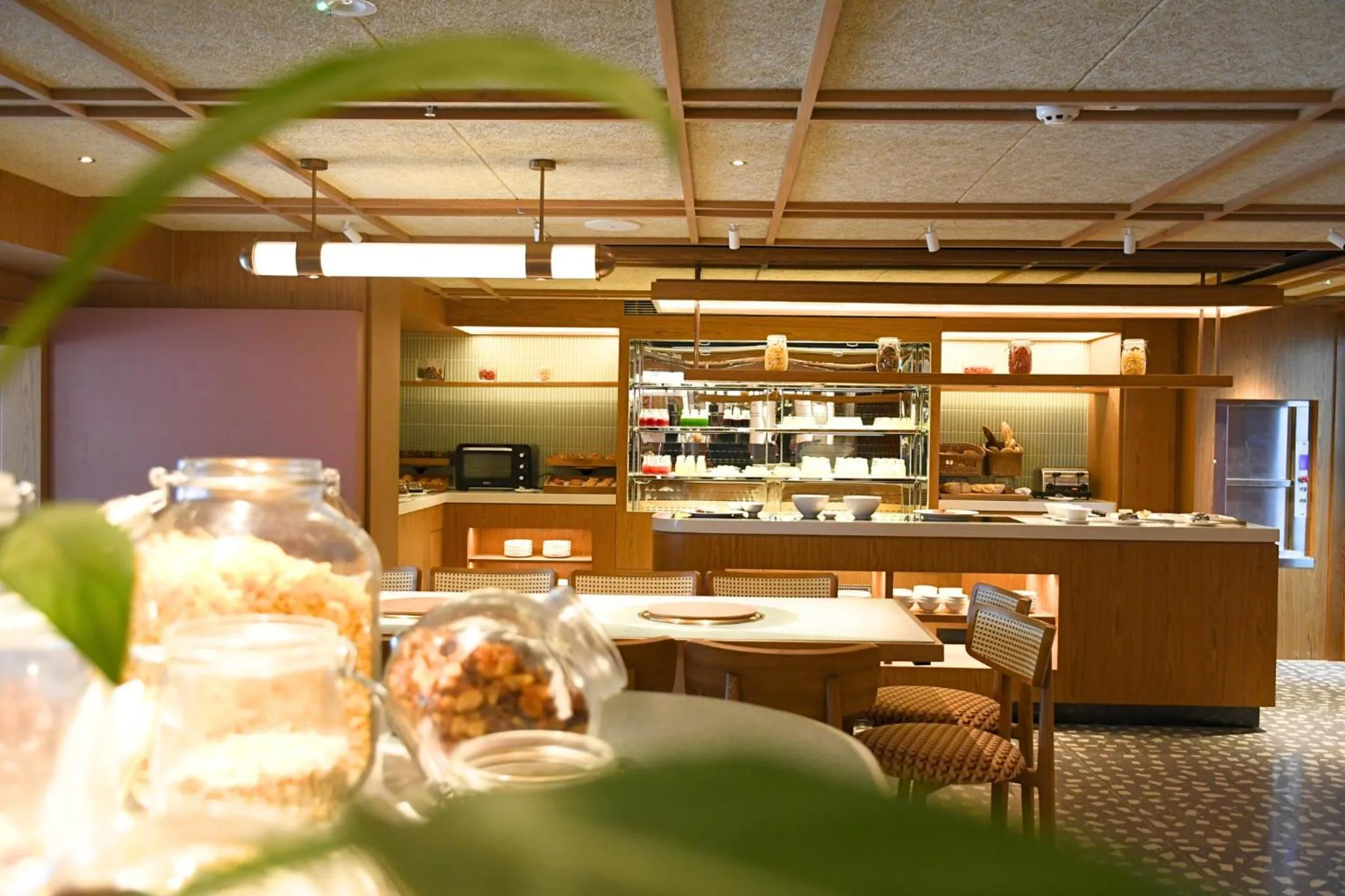 Restaurant/places to eat in InterContinental Residences Nha Trang by IHG